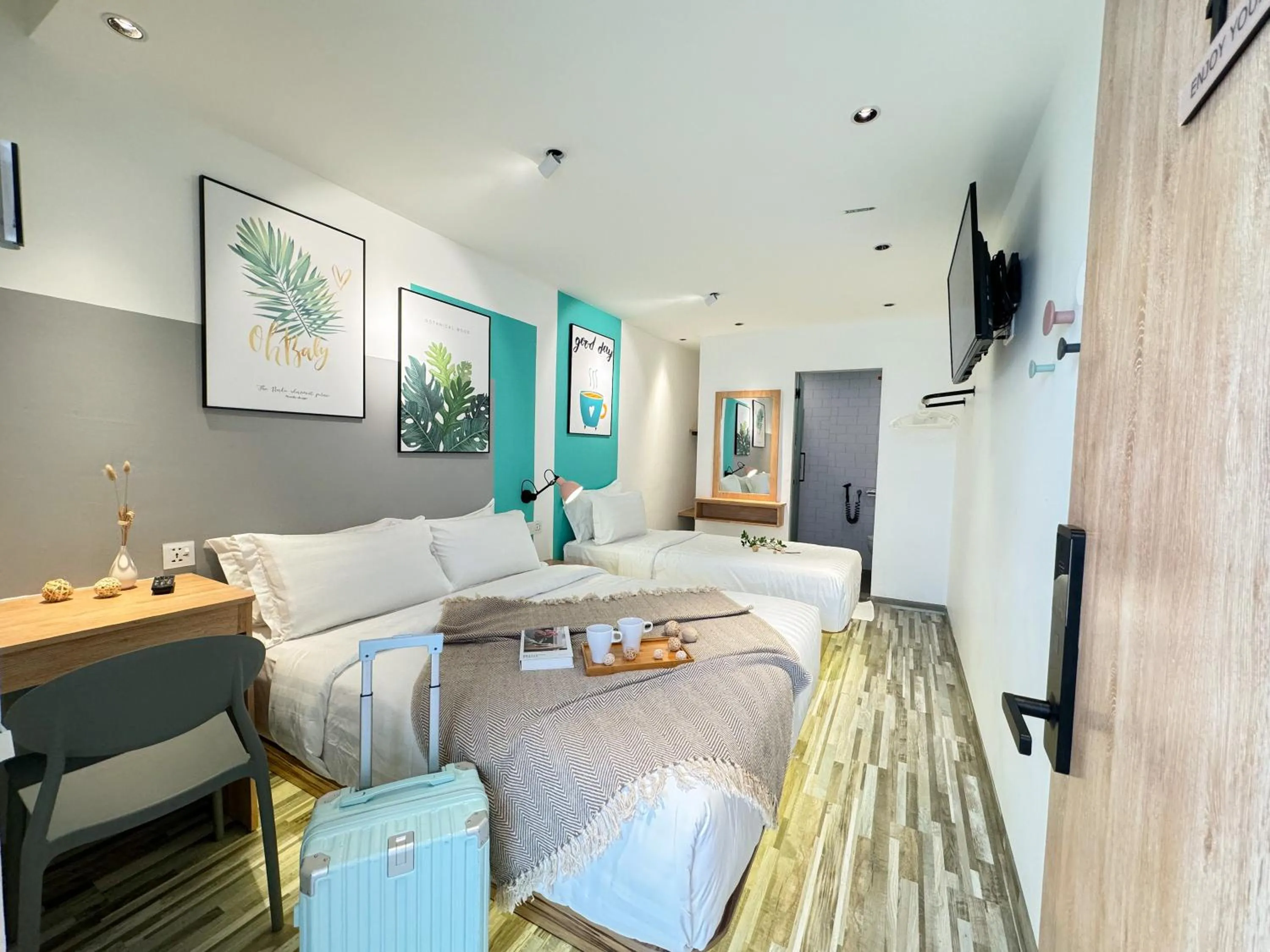 Deluxe Family Room in Apple 1 Hotel Gurney