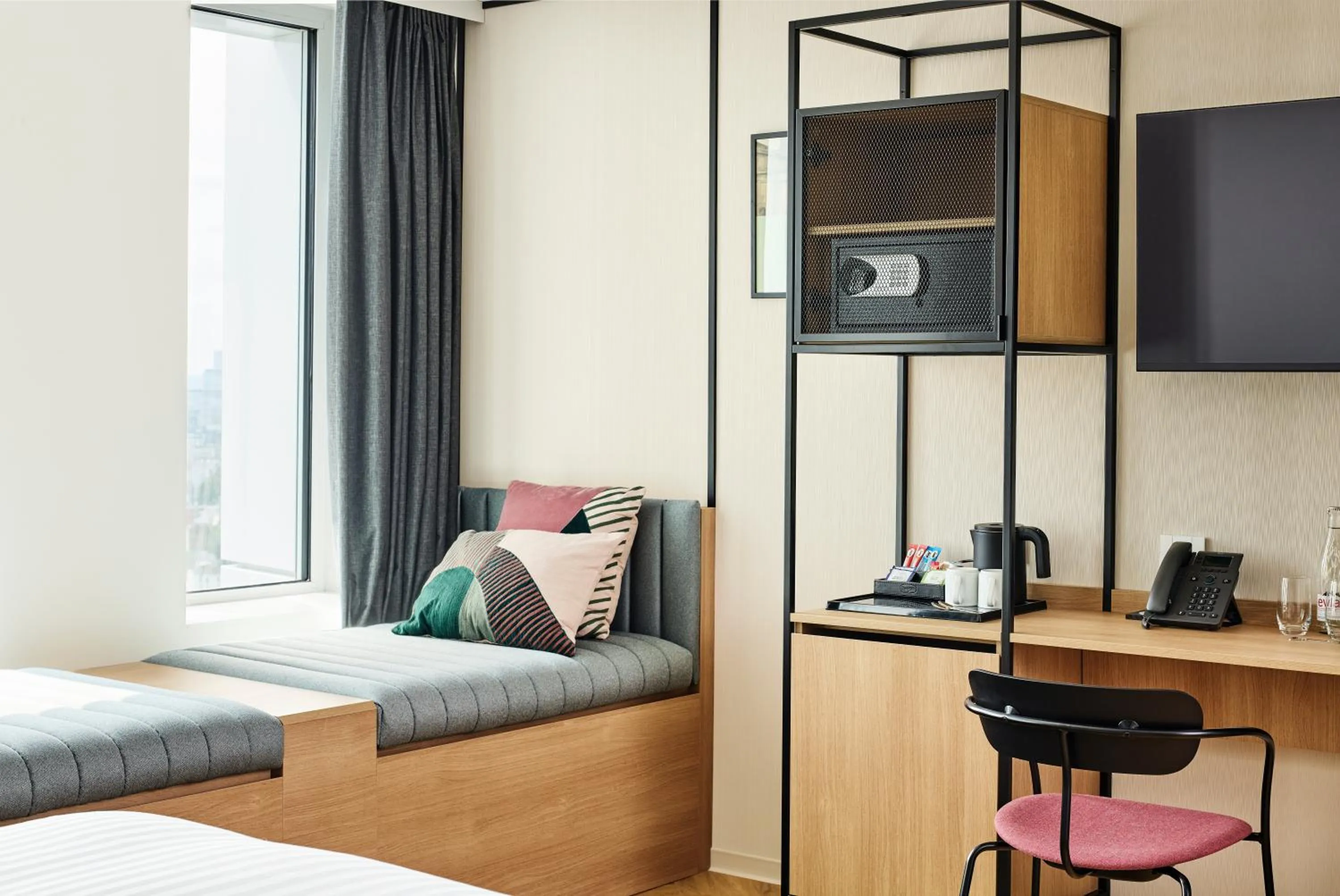 Deluxe Double or Twin Room in H4 Hotel Wyndham Paris Pleyel Resort