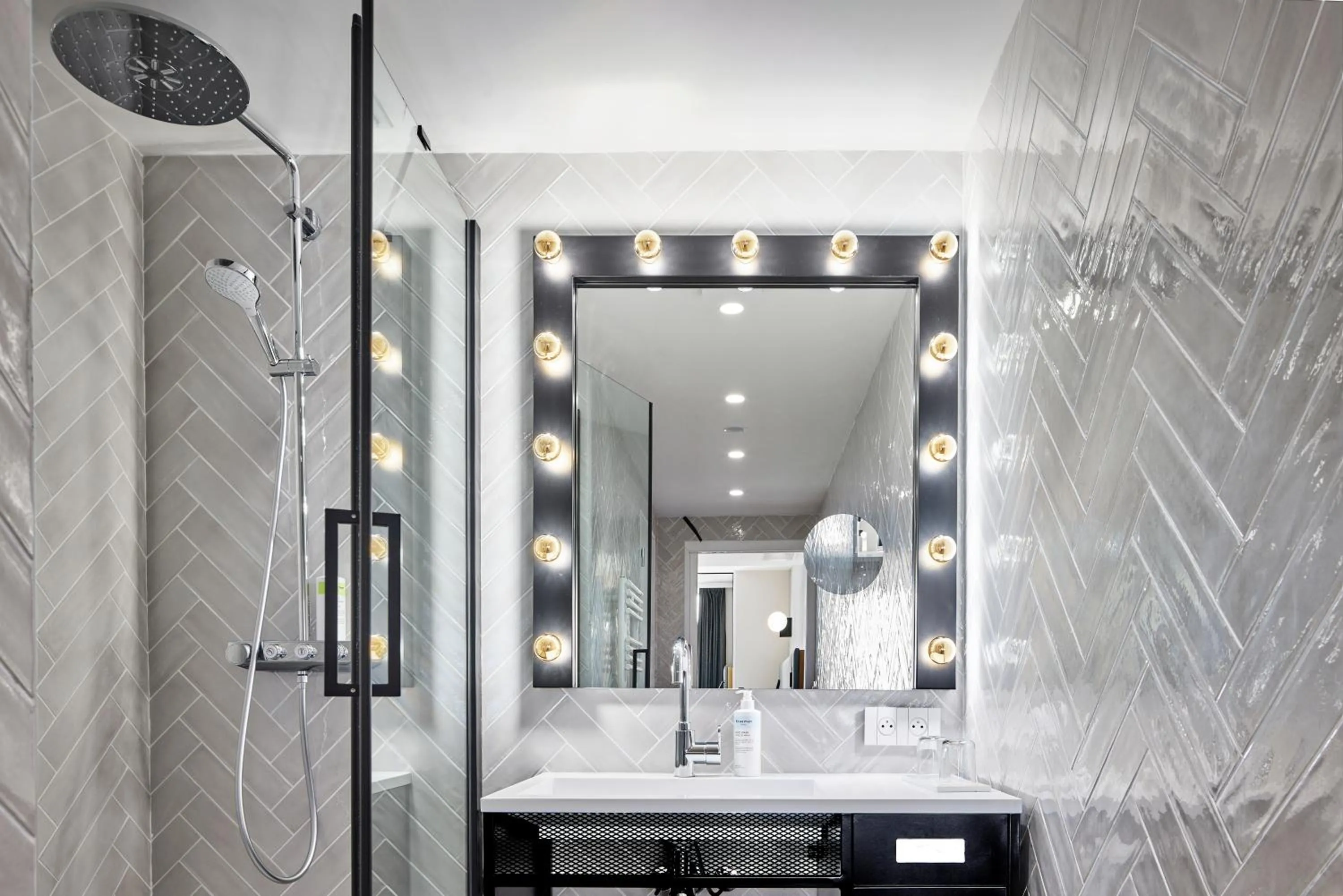 Superior Double or Twin  Room in H4 Hotel Wyndham Paris Pleyel Resort