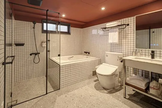 Deluxe Double Room in Reddot Hotel