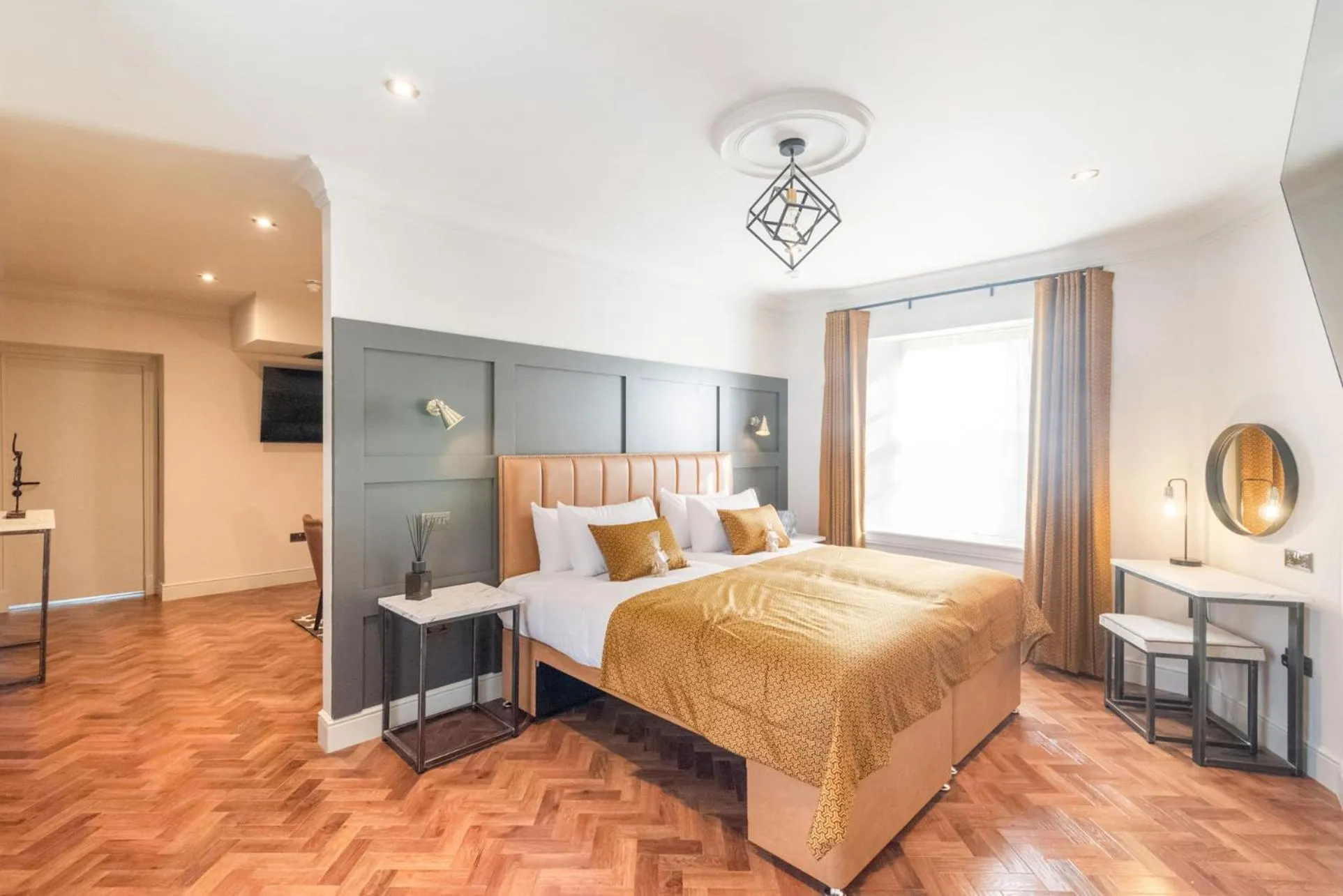 Superior King or Twin Suite  in King Street Aparthotel