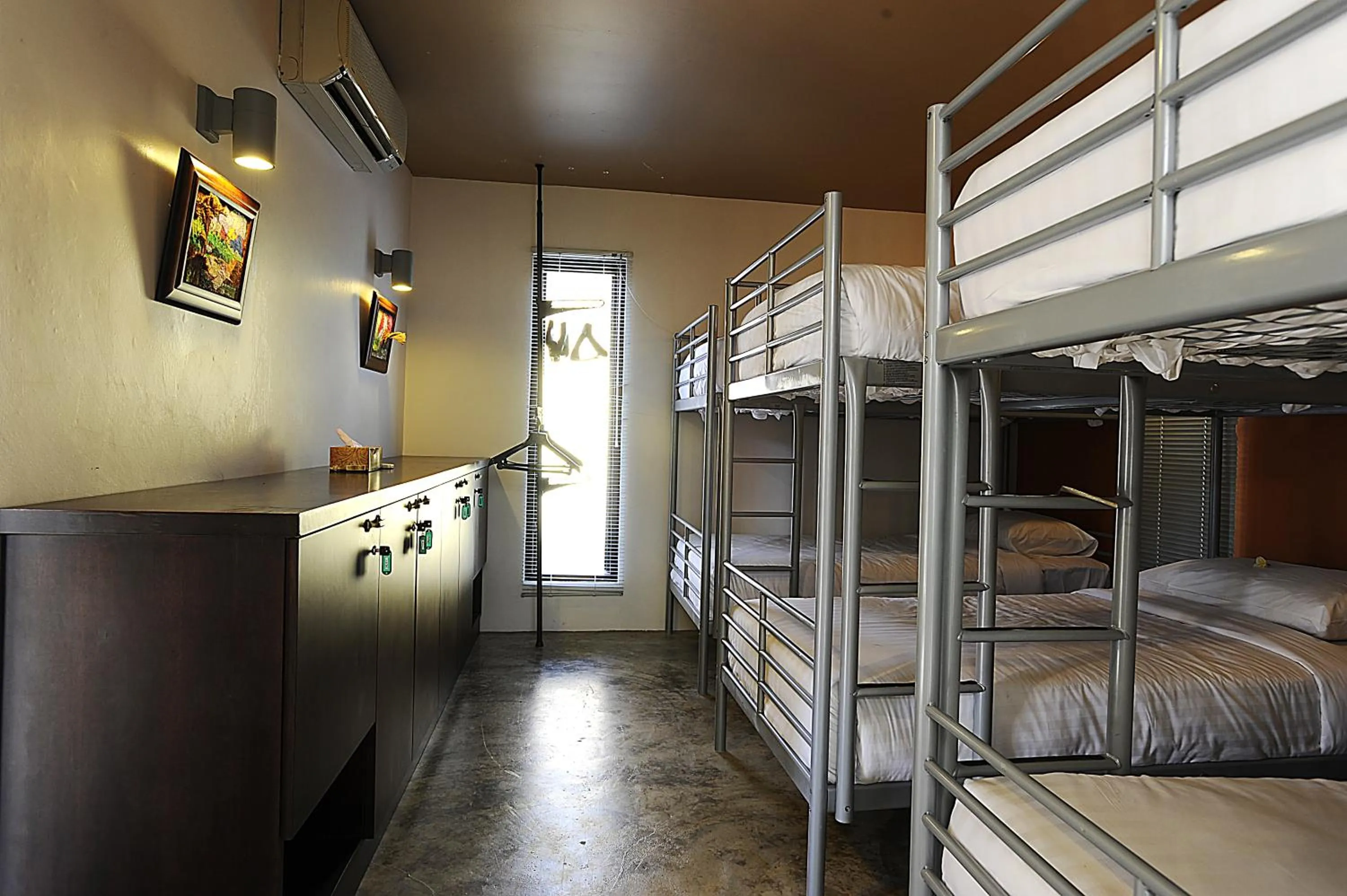 6-Bed Mixed Dormitory Room in The Village House