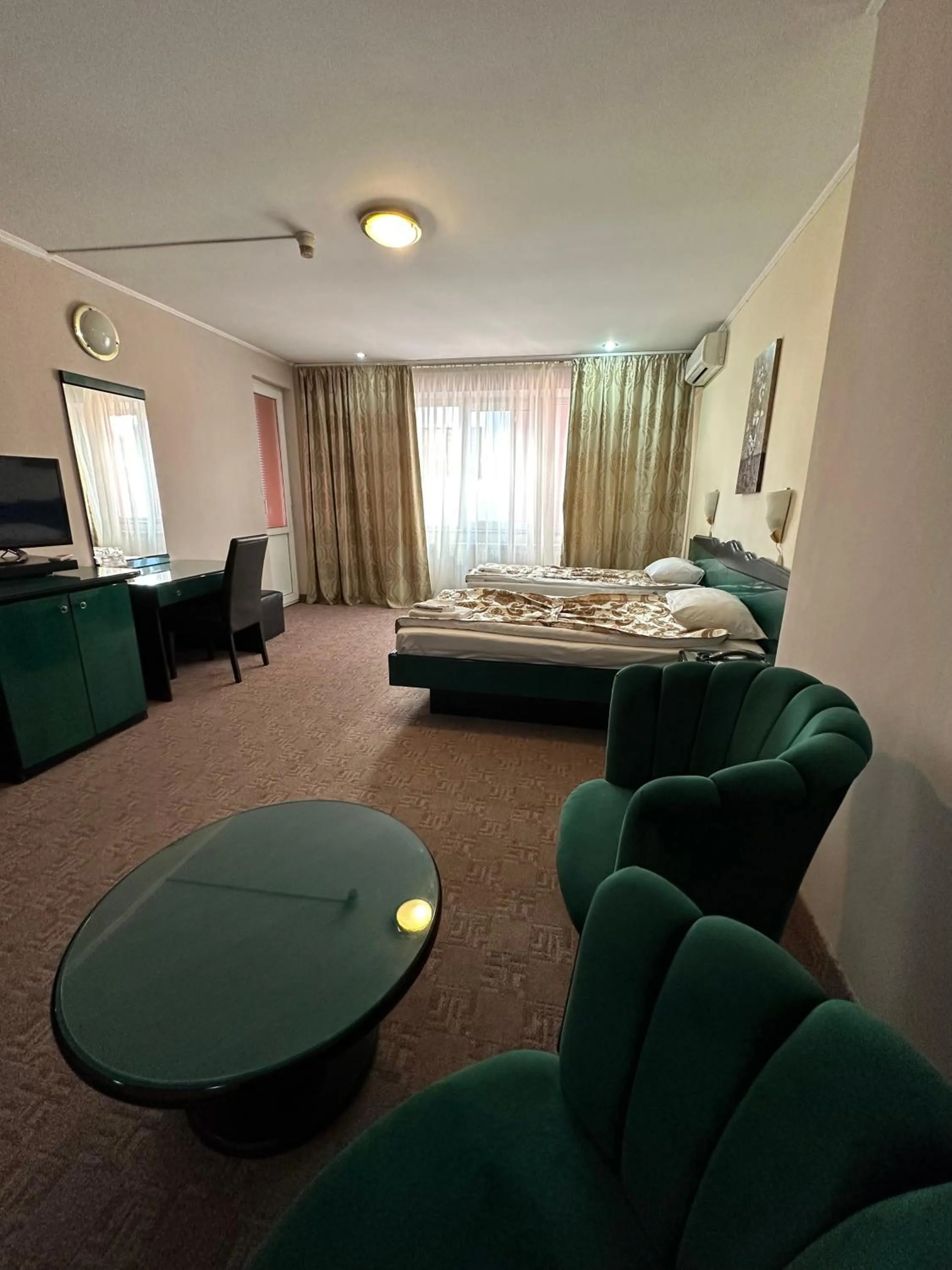 Deluxe Twin Room in Darin Hotel