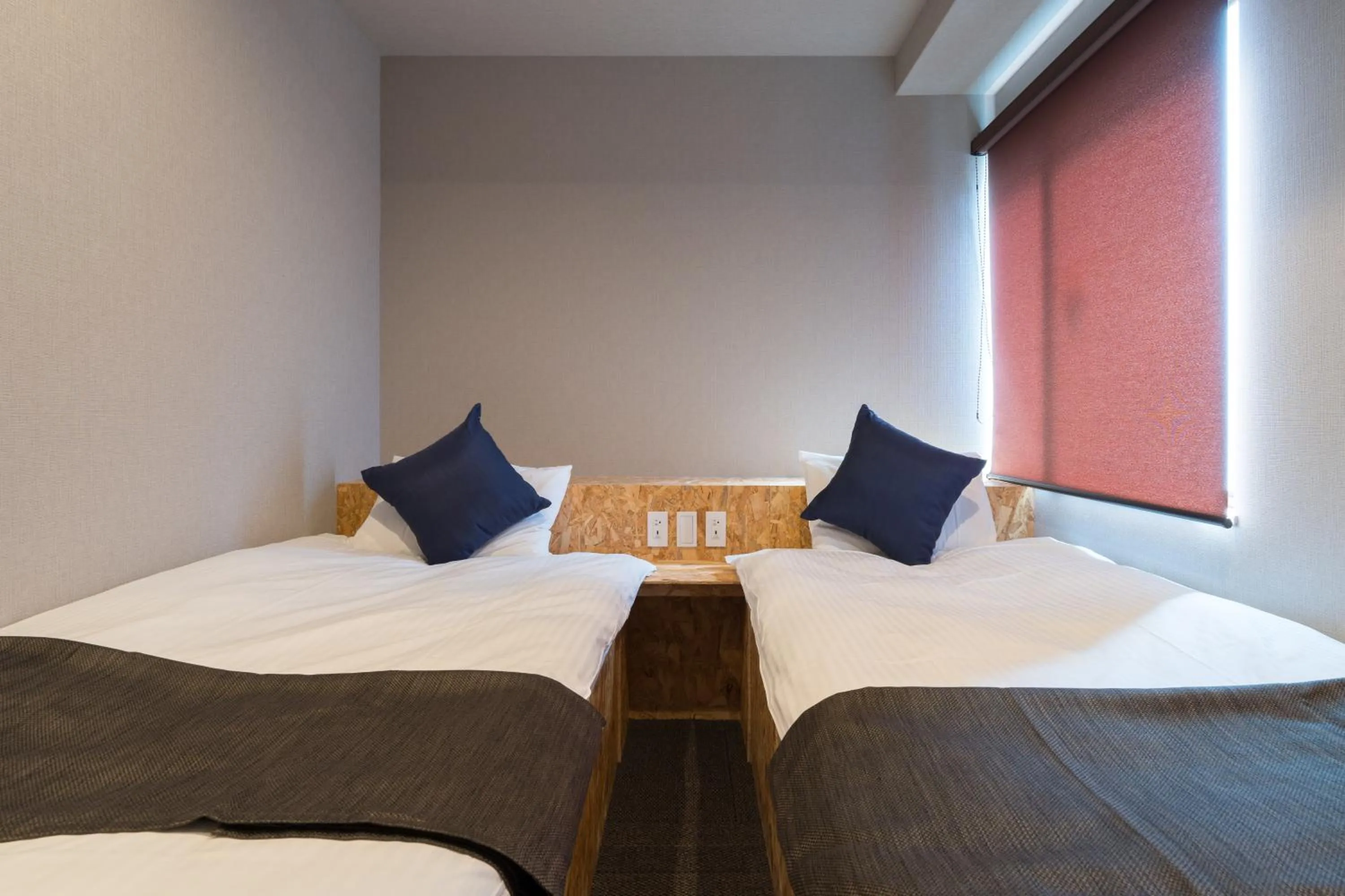 Standard Twin Room with Shared Bathroom in 3U NAMBA MINAMI - DOYANEN HOTELs