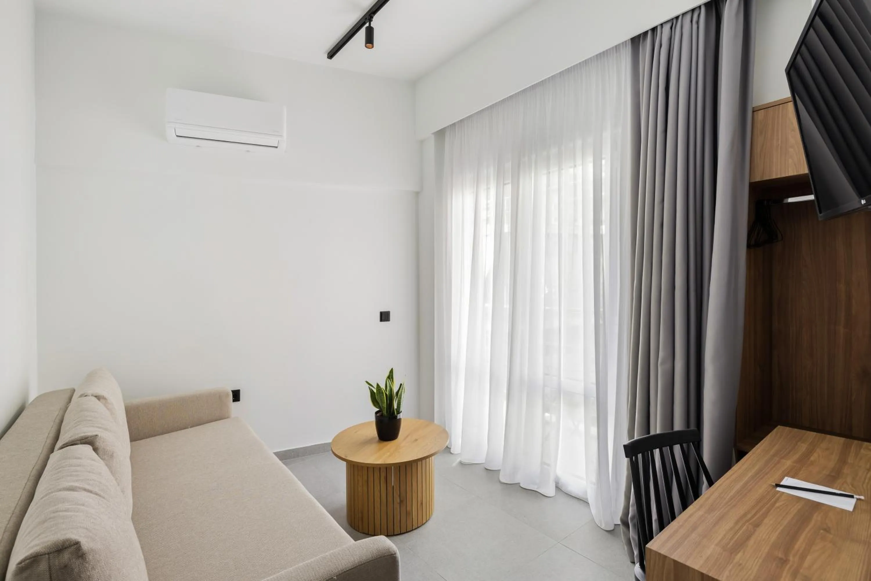 Junior Q Suite in The Q Hotel