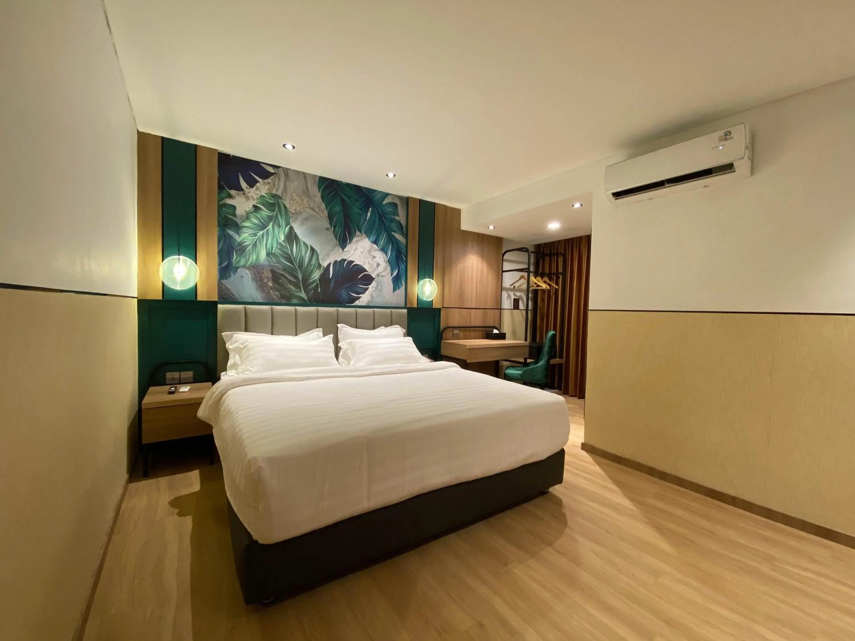 Superior Double Room in Alltrue Hotel Tanjungpinang Bintan