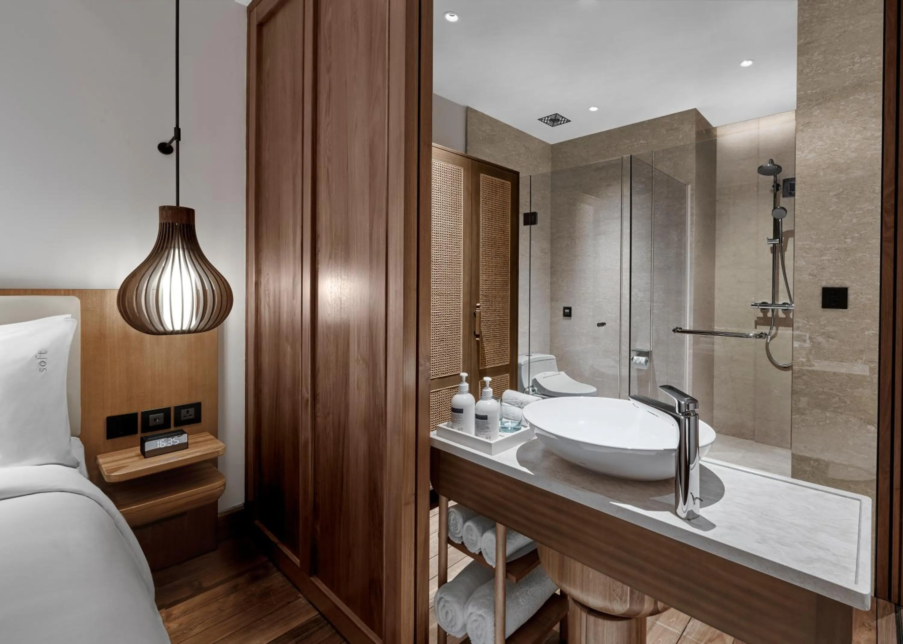 Premium Twin Room with Ocean View and Balcony - Top Floor in Holiday Inn Resort Bali Canggu by IHG