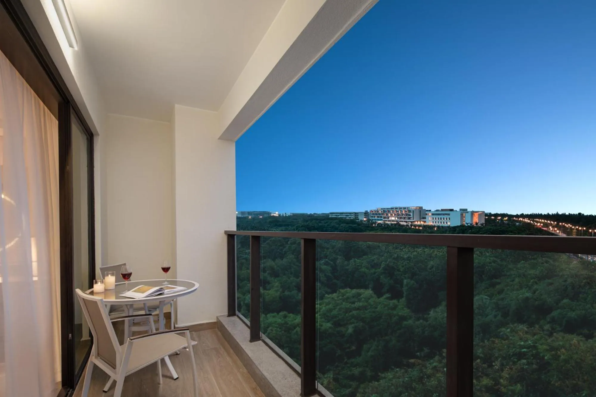 Studio Executive Twin in Citadines Hope City Boao