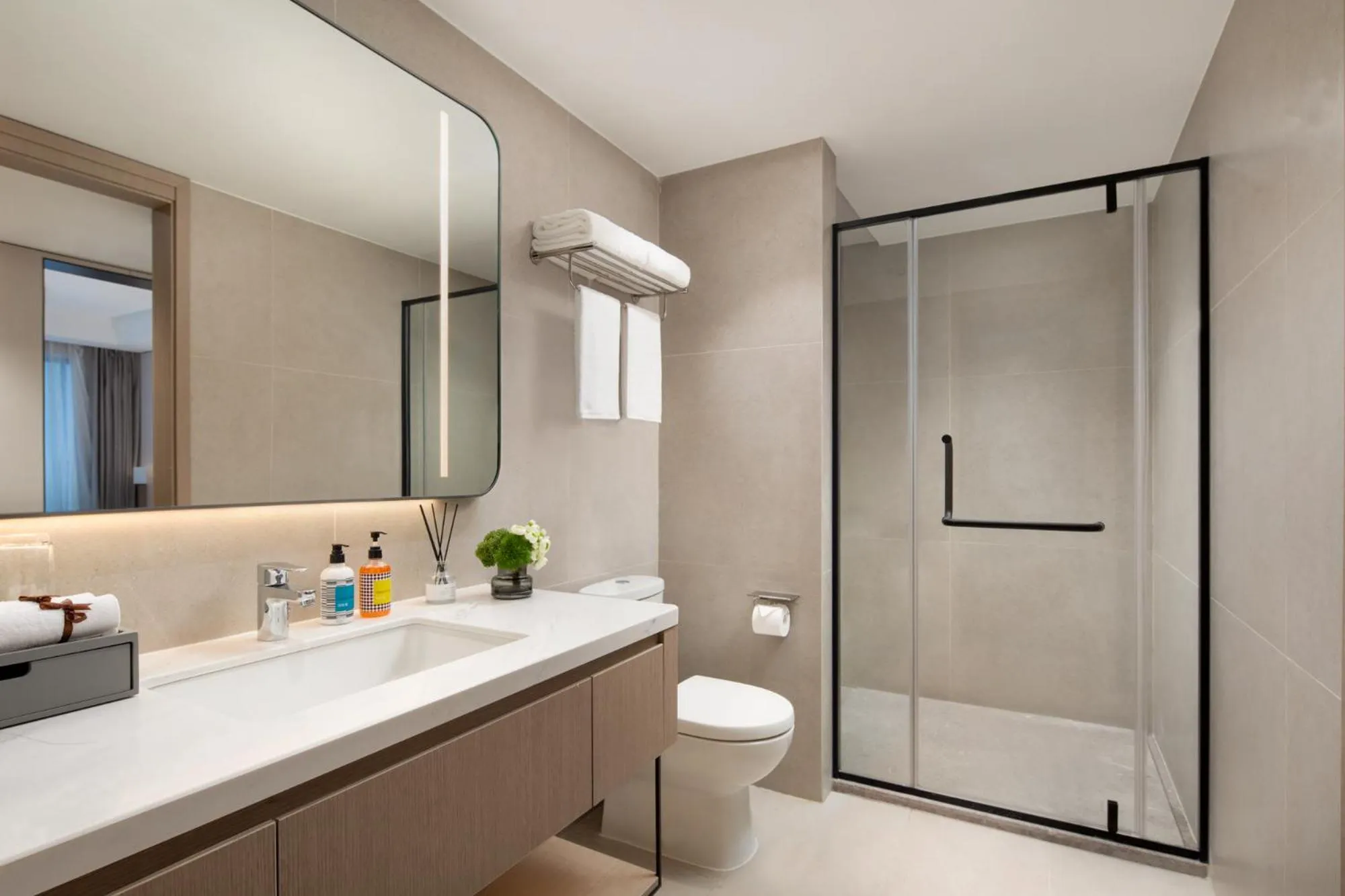 One-Bedroom Deluxe in Citadines Hope City Boao