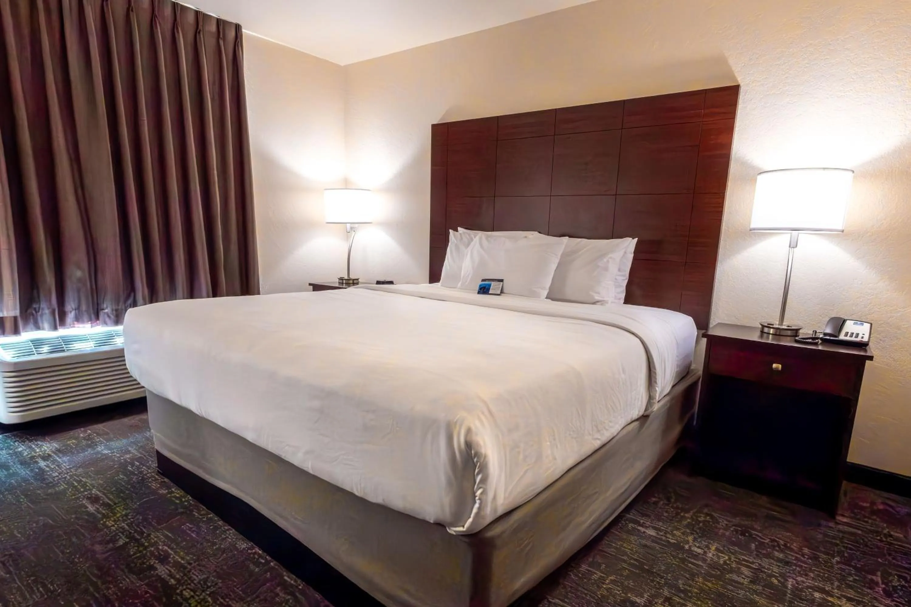 King Room - Non-Smoking in Cobblestone Inn & Suites - Big Lake