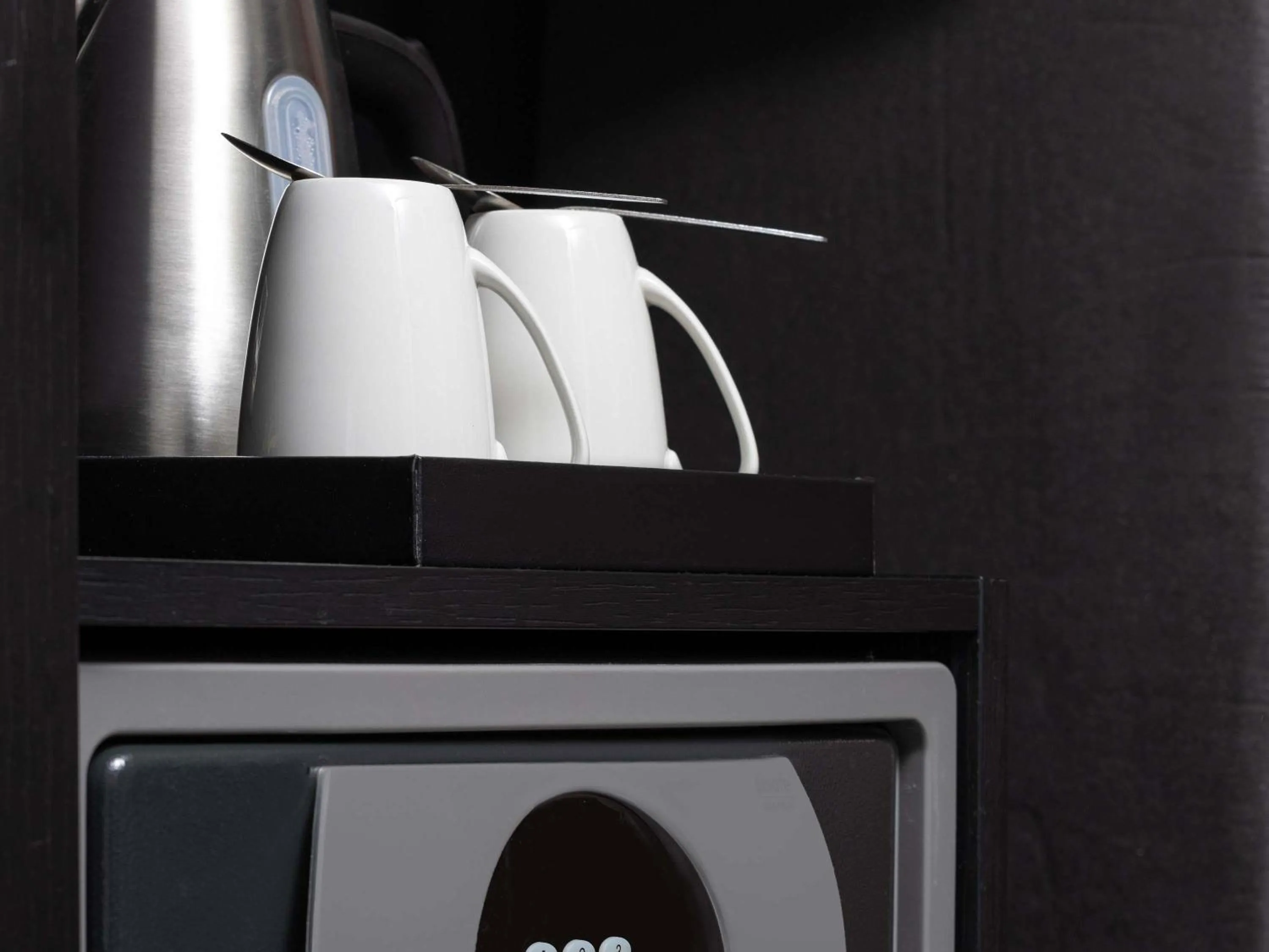 Classic Twin Room in Sofitel London Gatwick