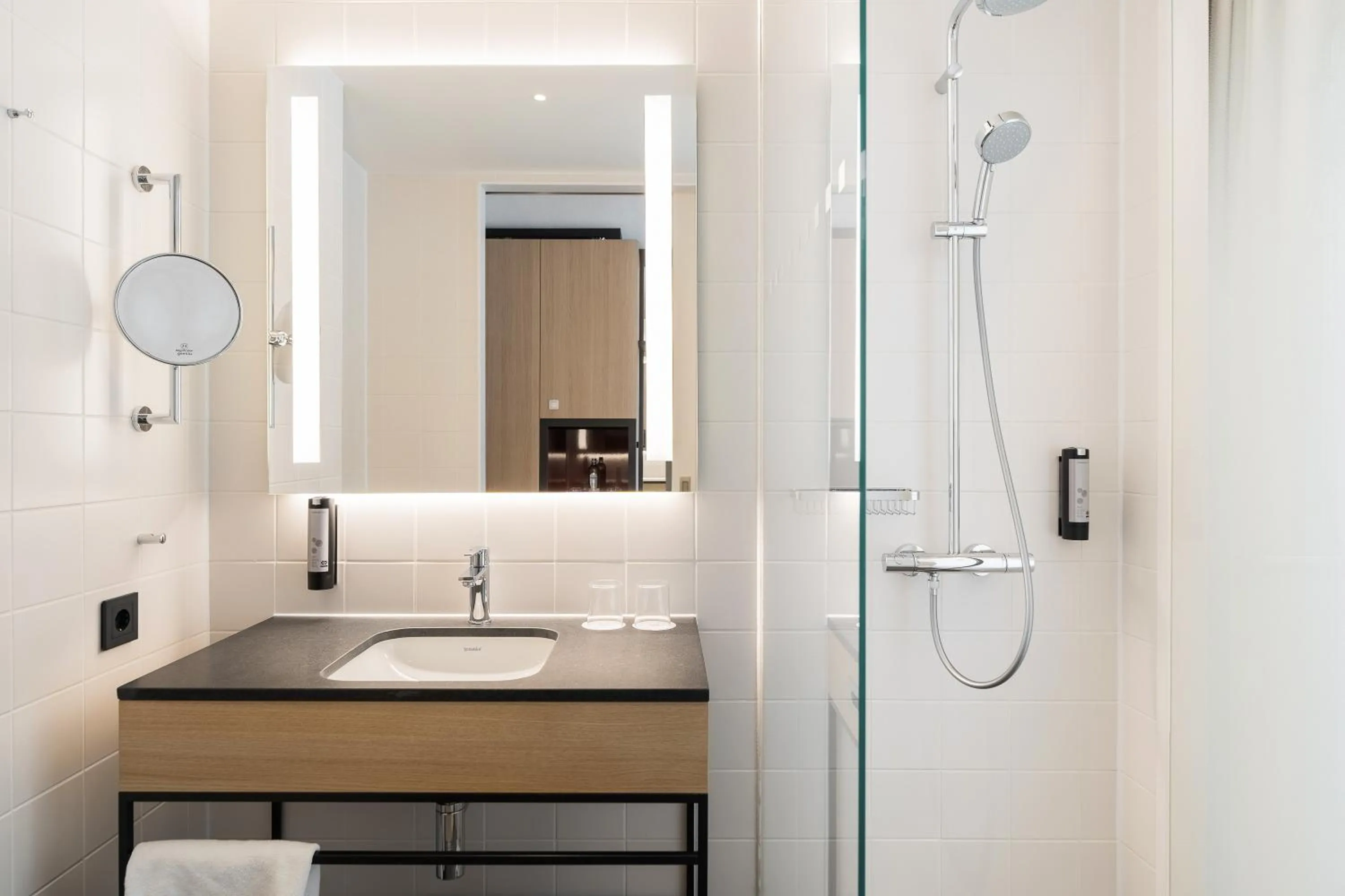 Superior Double Room in IntercityHotel Breda