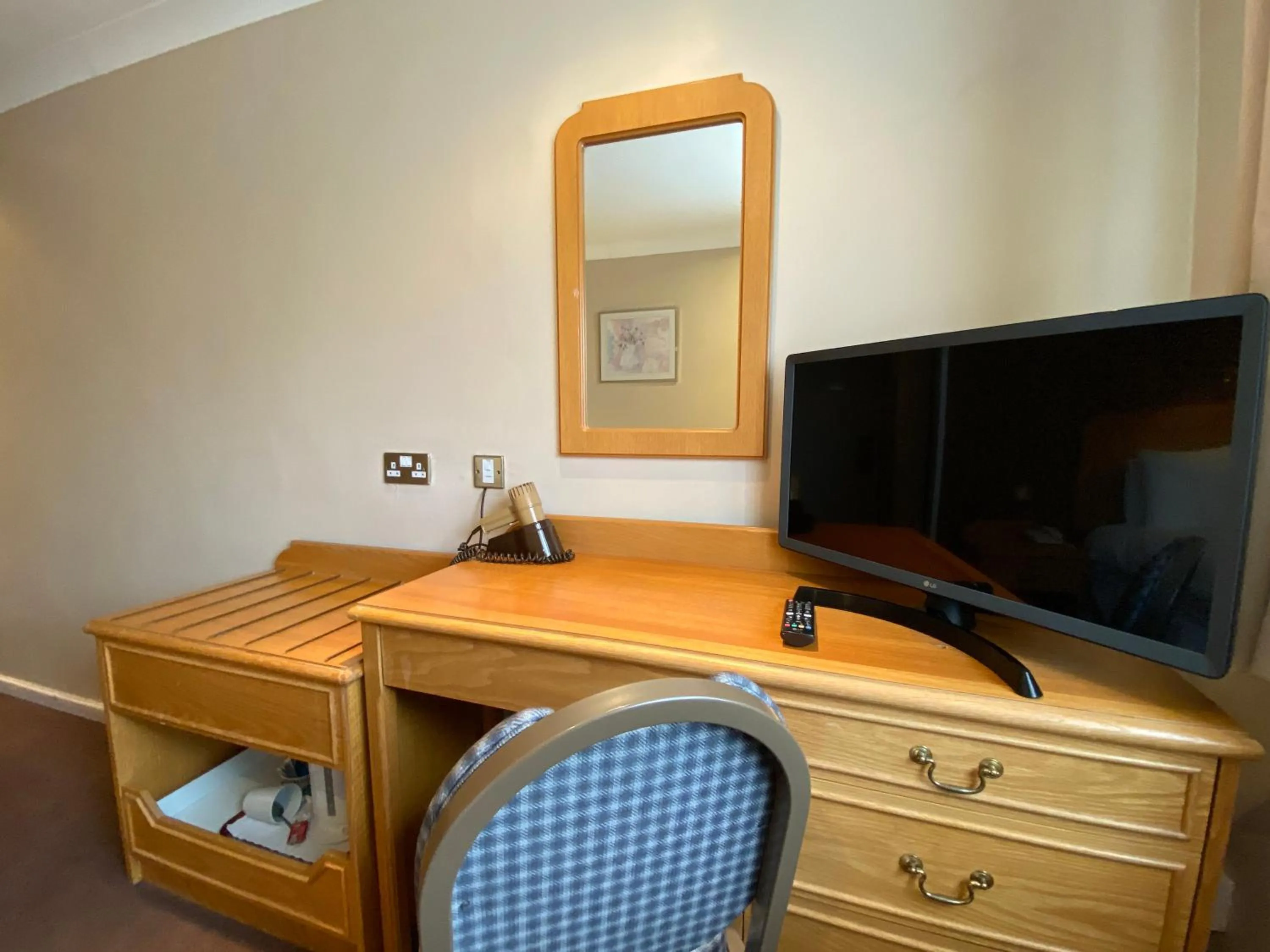 Superior Single Room in Birmingham Great Barr Hotel