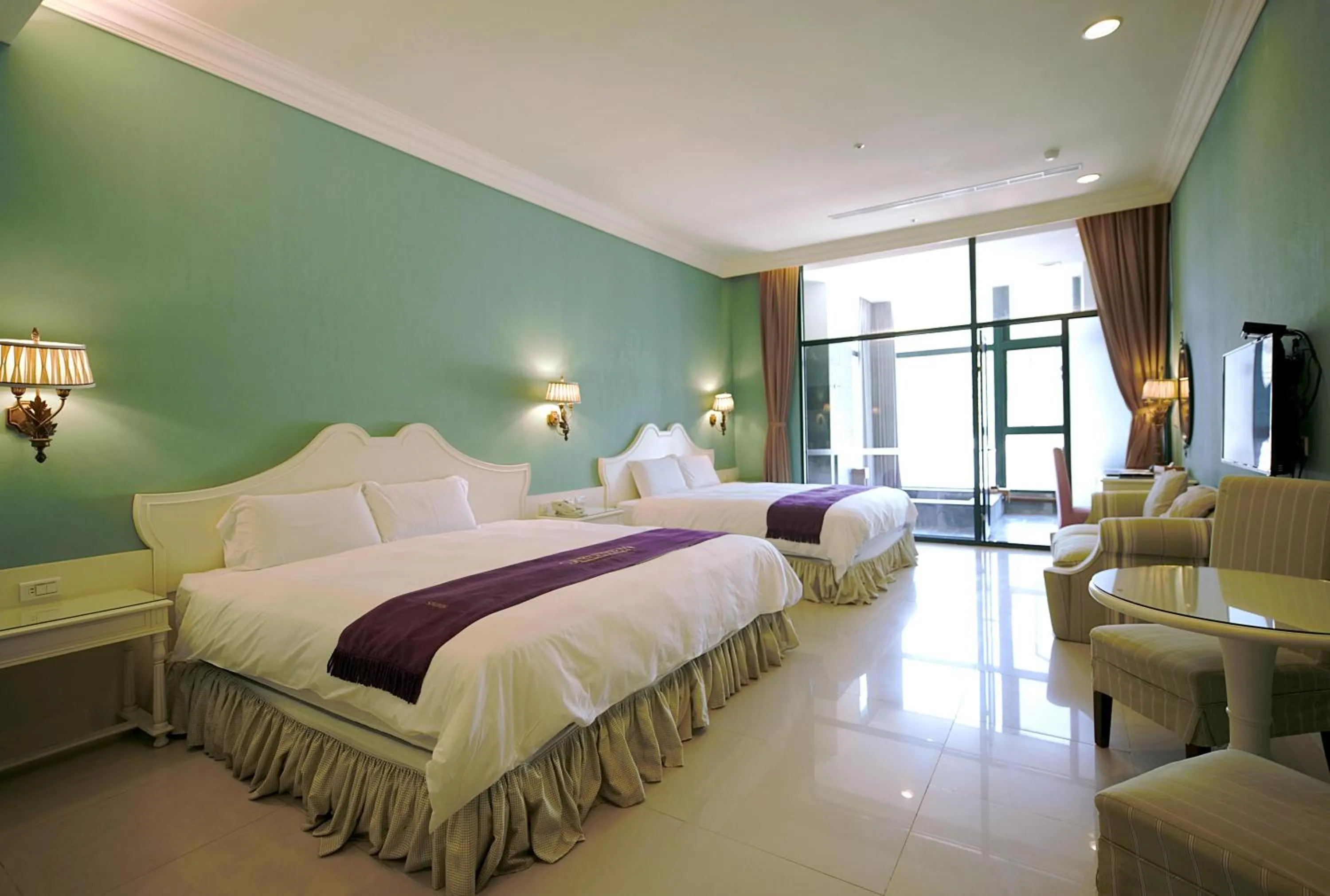 Standard Quadruple Room in Muen Hot Spring Hotel