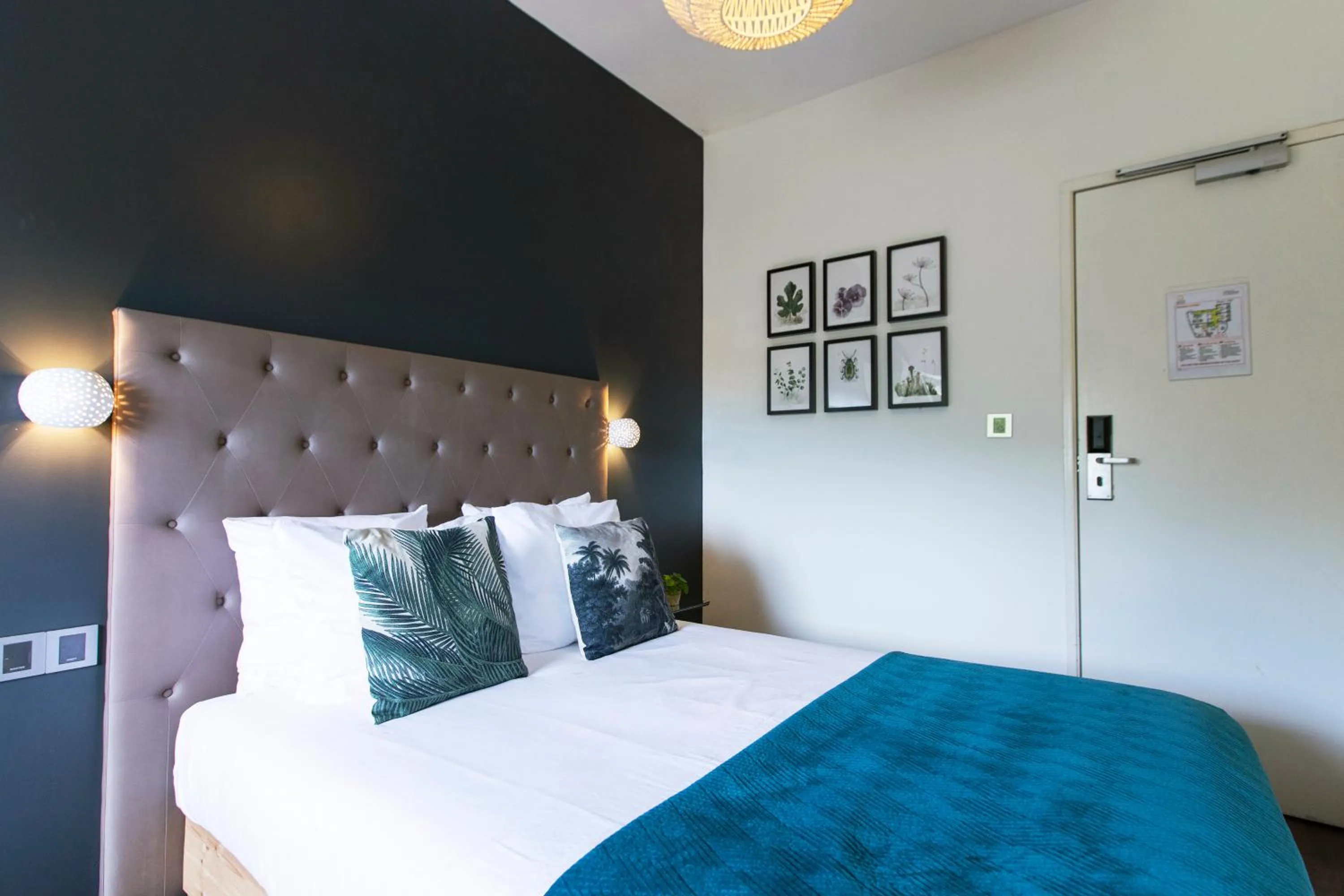 Luxury Double Room in Quentin Amsterdam Hotel