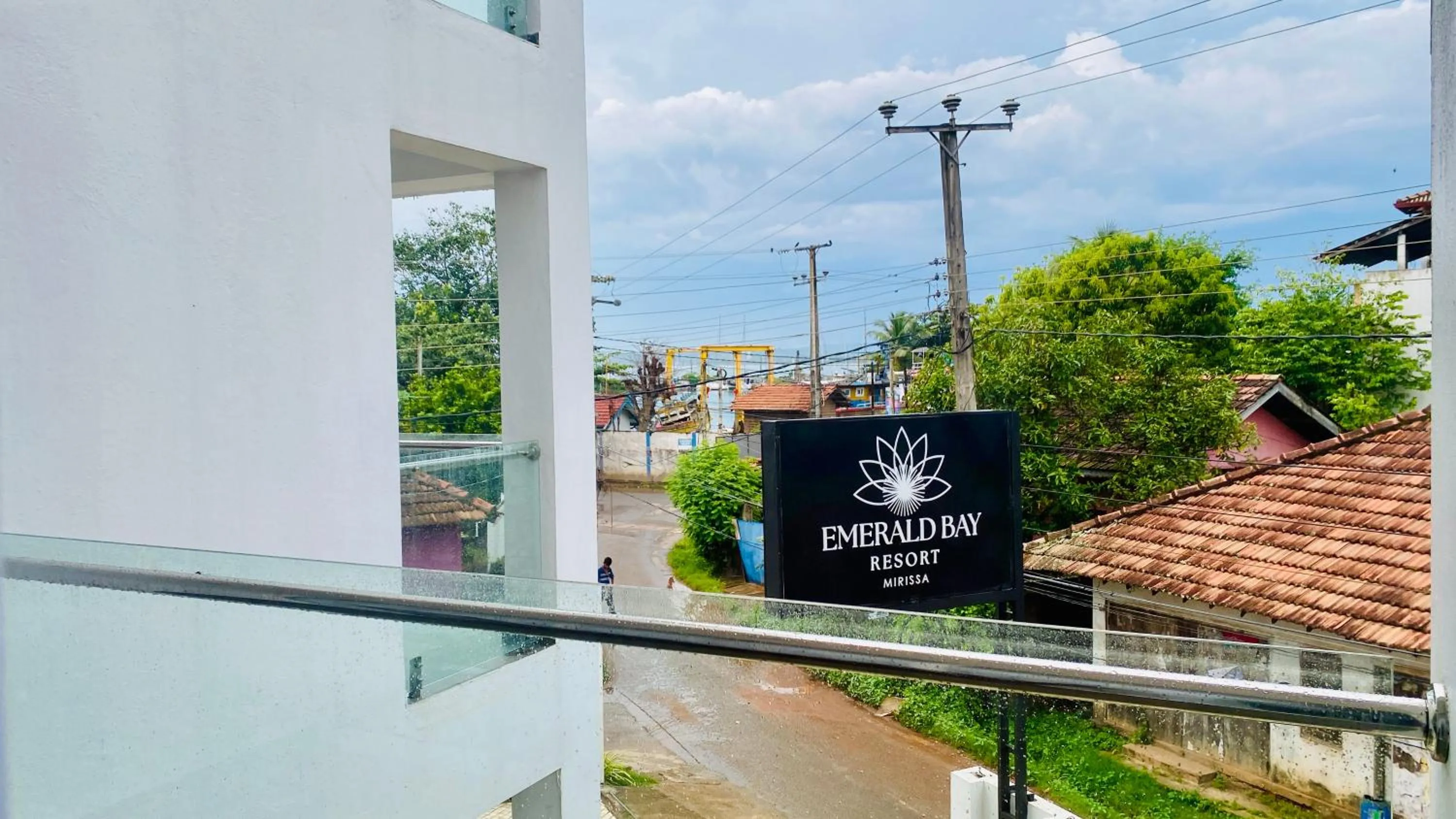 Deluxe Double Room with Balcony in Emerald Bay Resort Mirissa