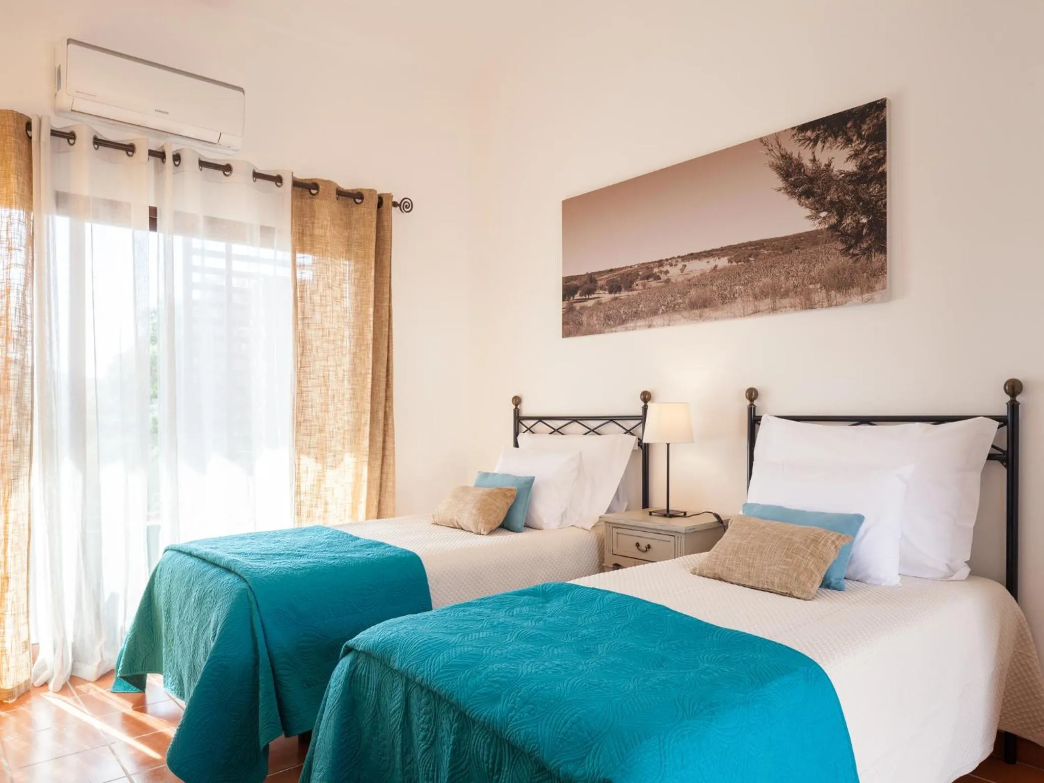 Twin Room with Balcony in Monte da Esperanca