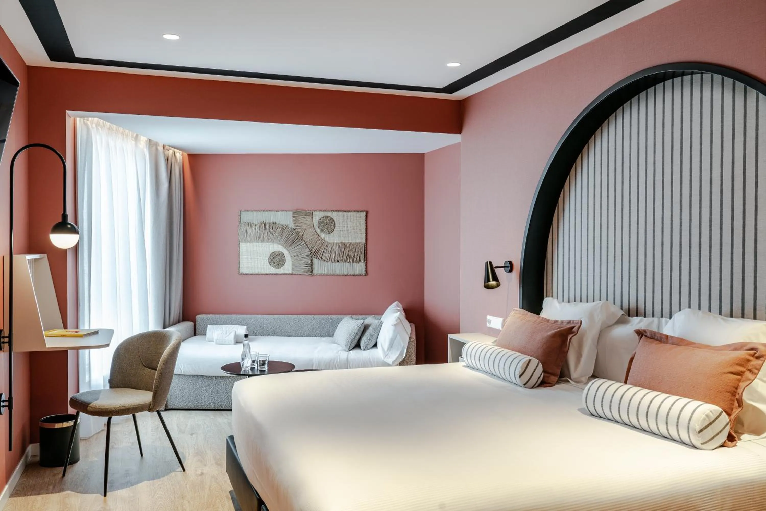 Double Room with Sofa Bed in Vincci Bonjardim