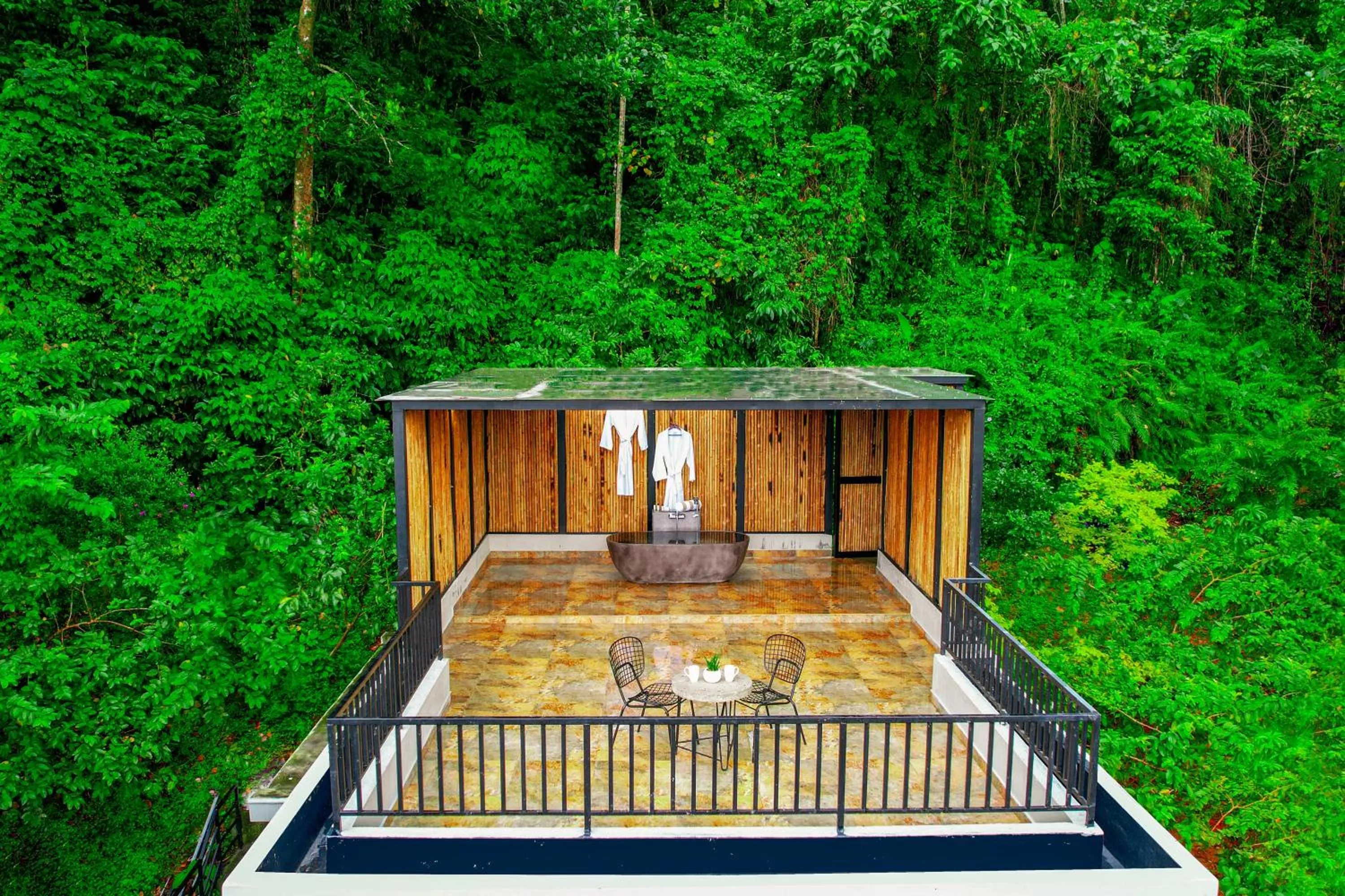 Mountain View Cottage with Tub in Maram Resort Mamalakandam