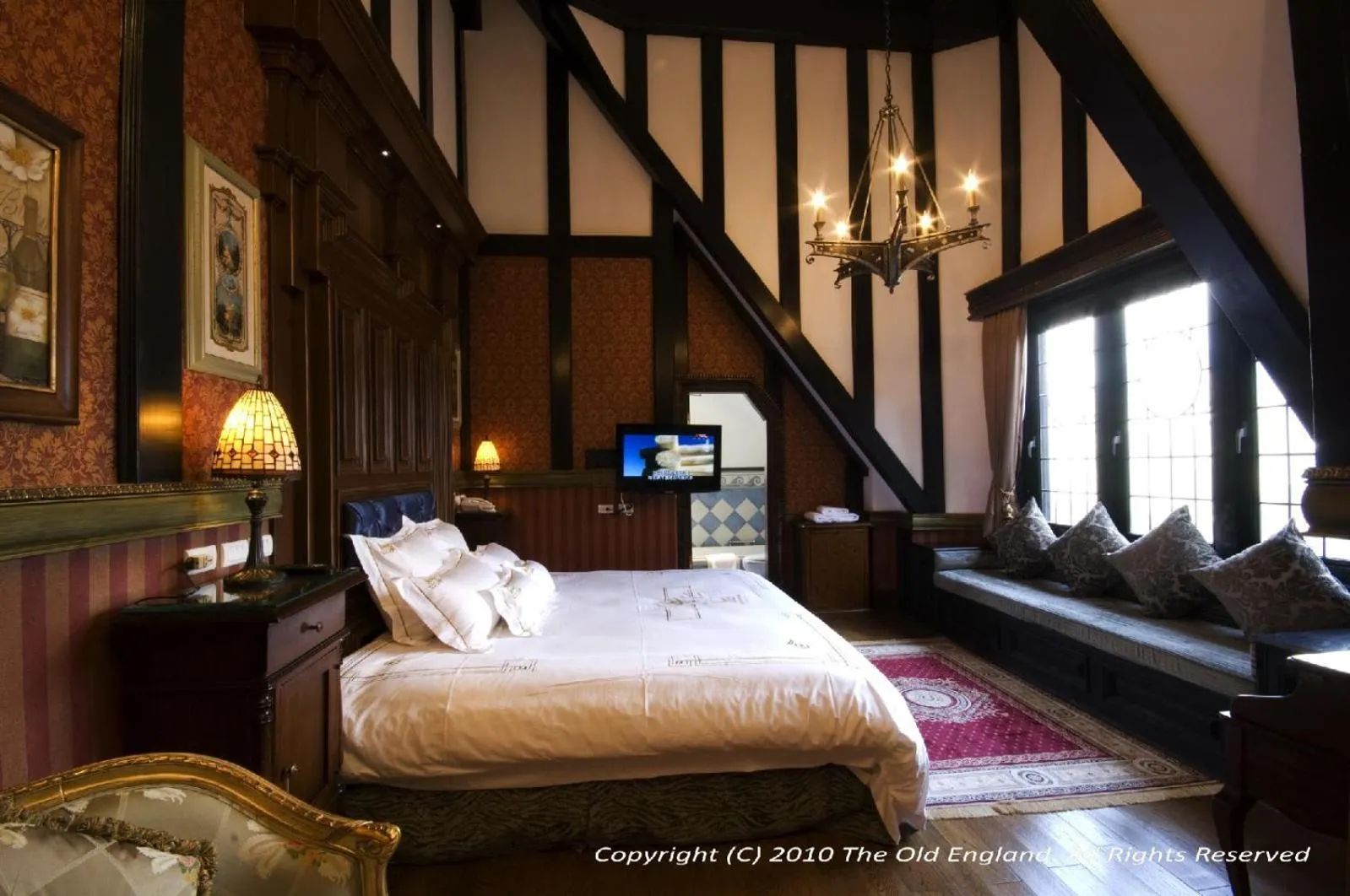Deluxe Double Room in The Old England Manor