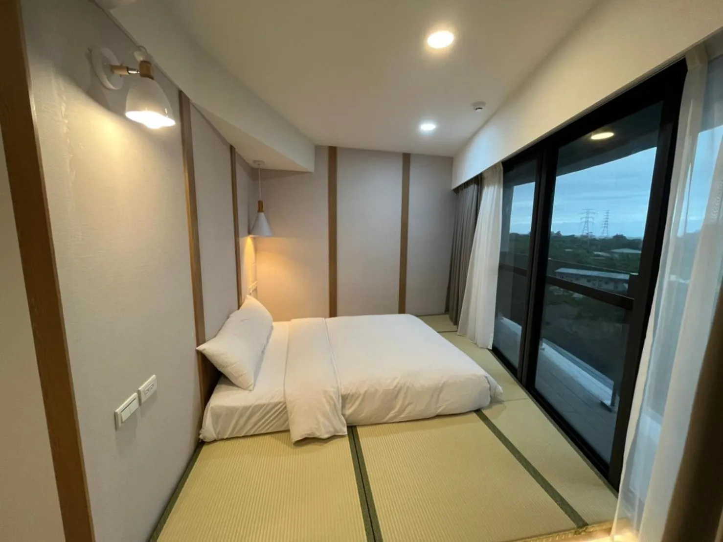 Deluxe Japanese-Style Double Room in Yawan Hotel