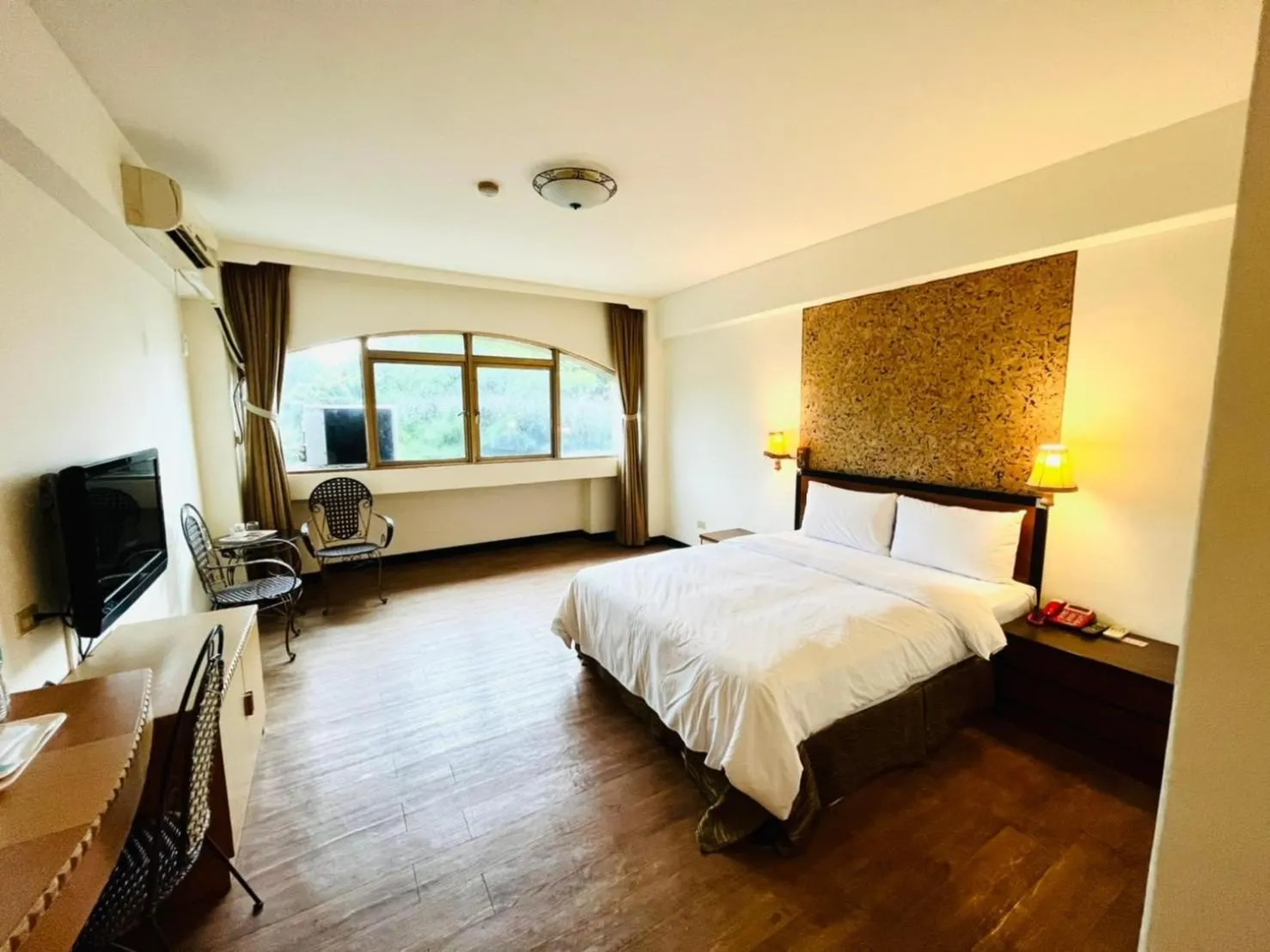 Classic Double Room in Yawan Hotel
