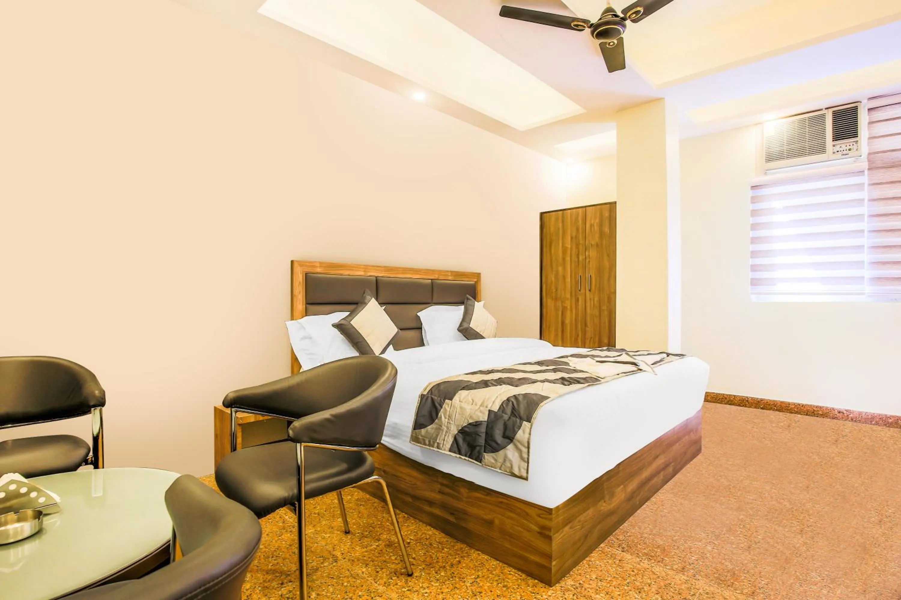 Deluxe Double Room - single occupancy in Embellish Inn