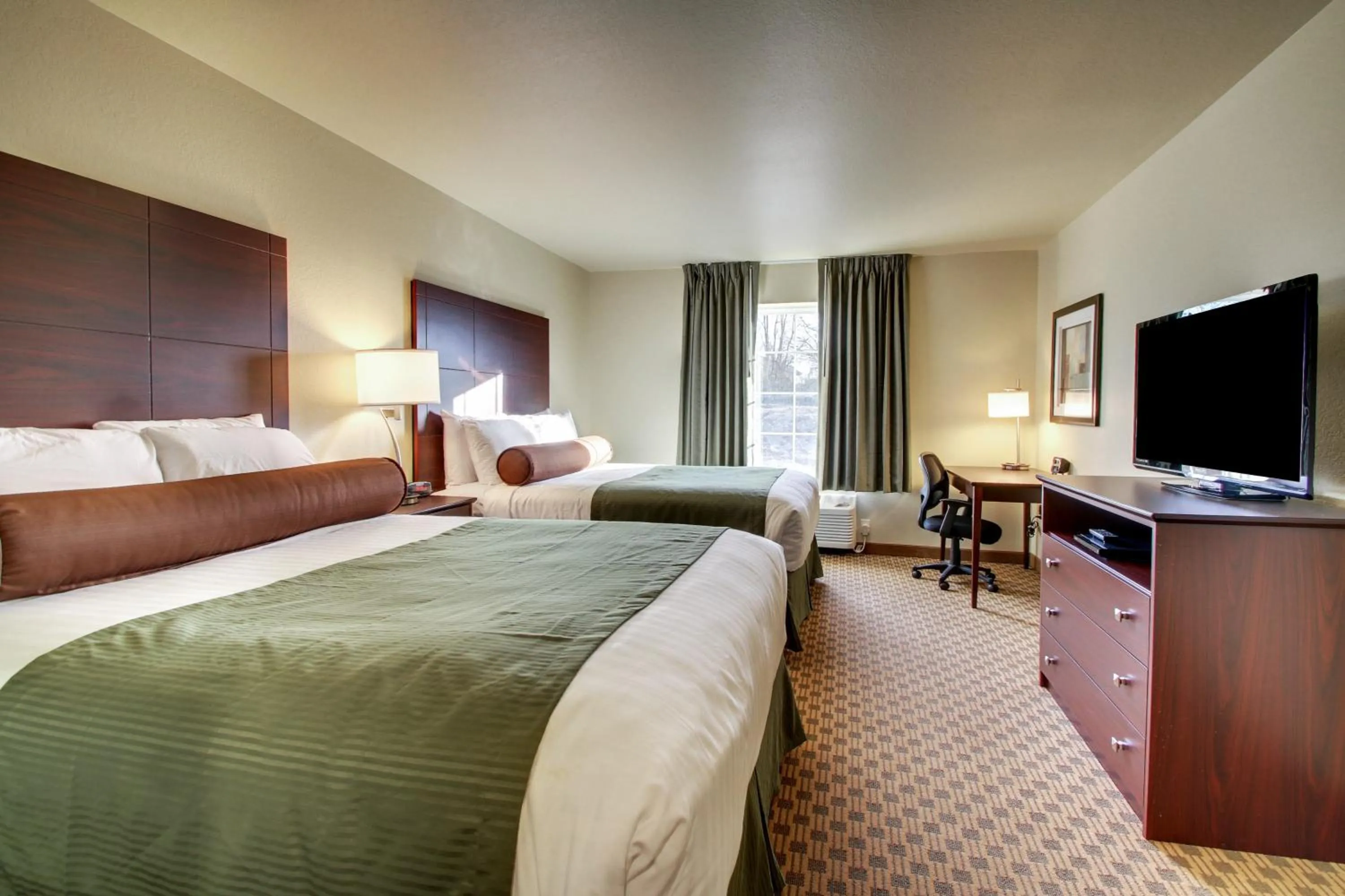 Queen Room with Two Queen Beds in Cobblestone Hotel & Suites - Salem