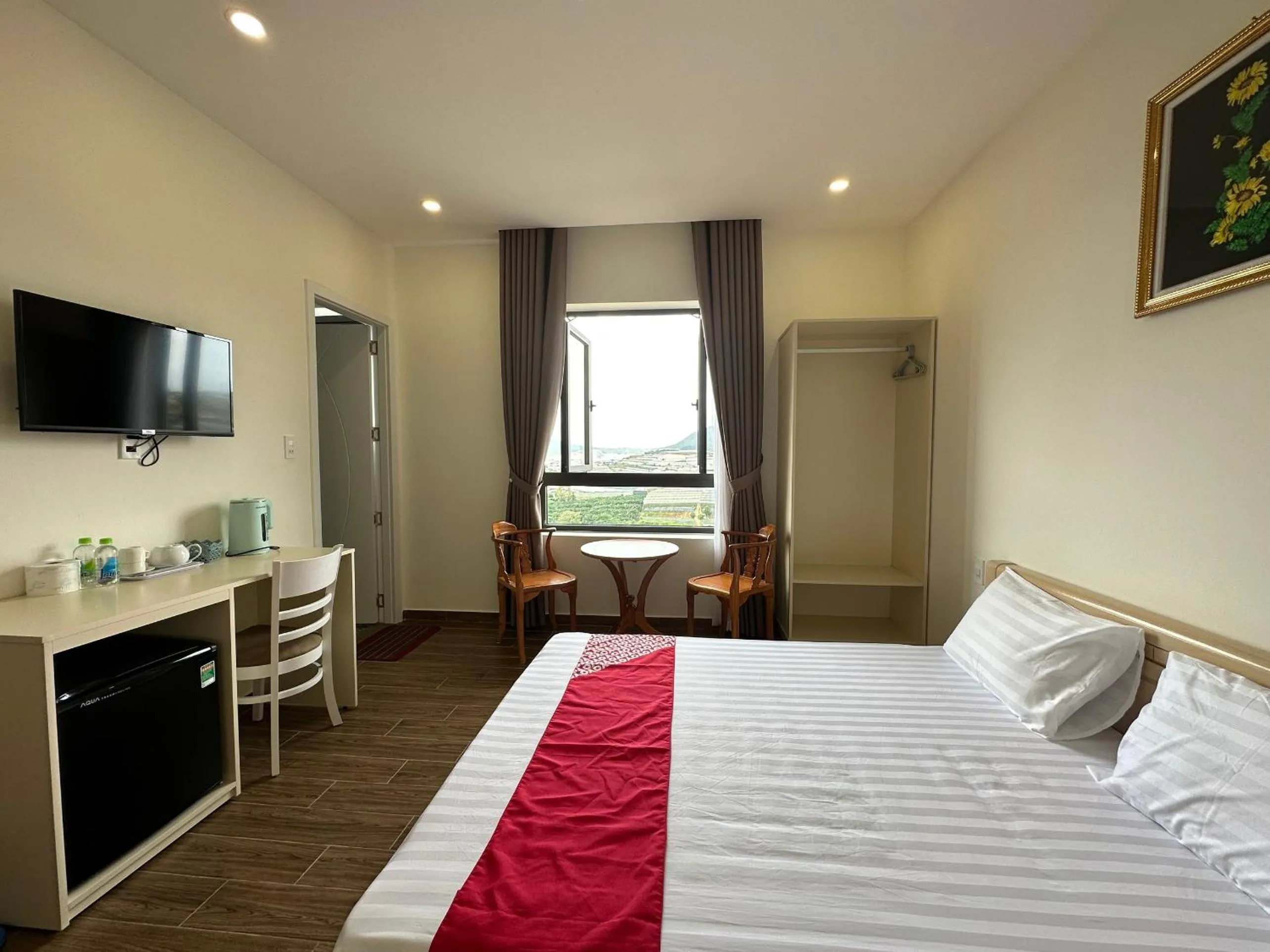 Deluxe Double Room in Capital O 1208 Phong Van Villa