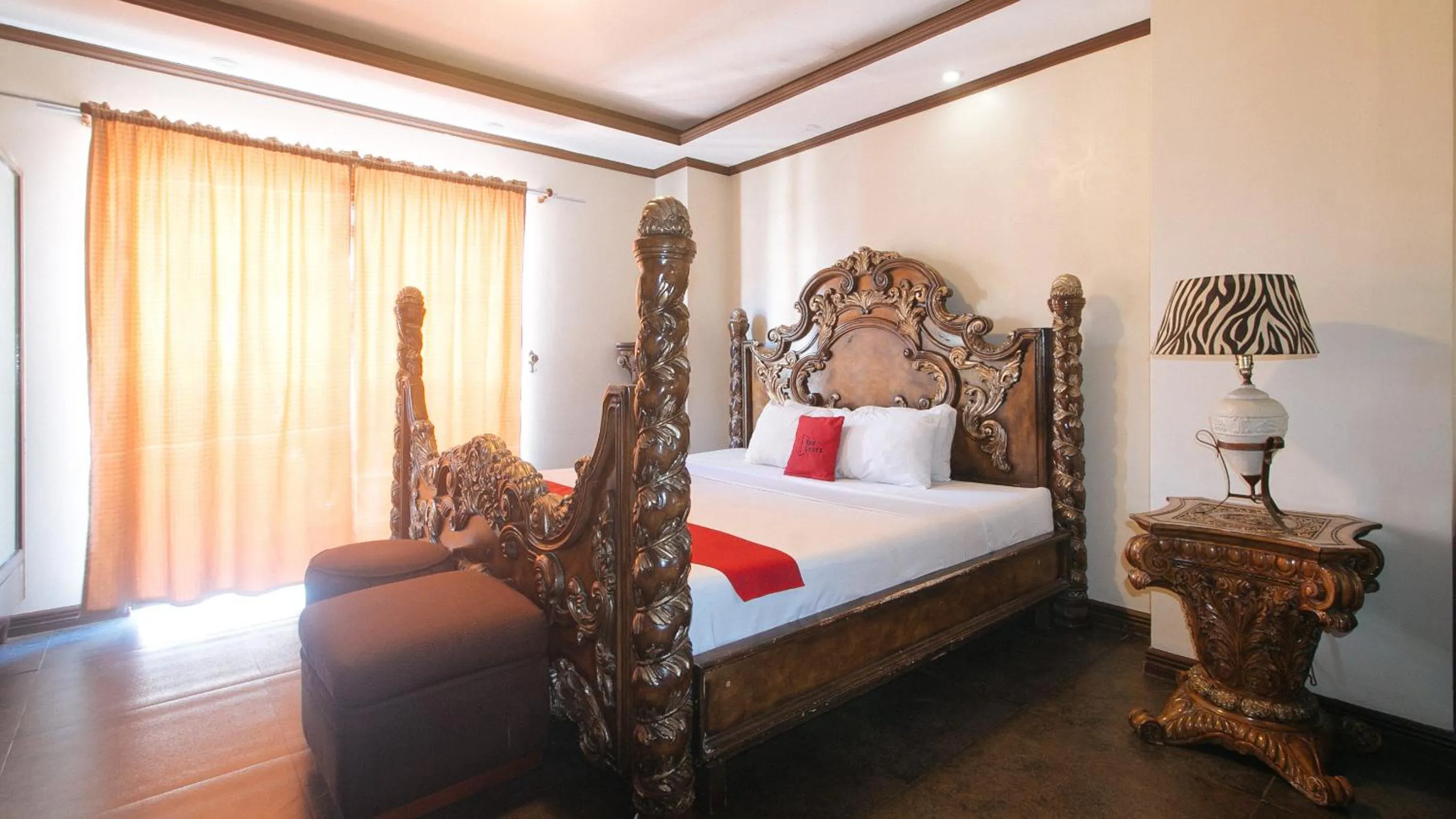 Suite in RedDoorz Plus New Era Budget Hotel Mabolo former RedDoorz near Landers Superstore Cebu City