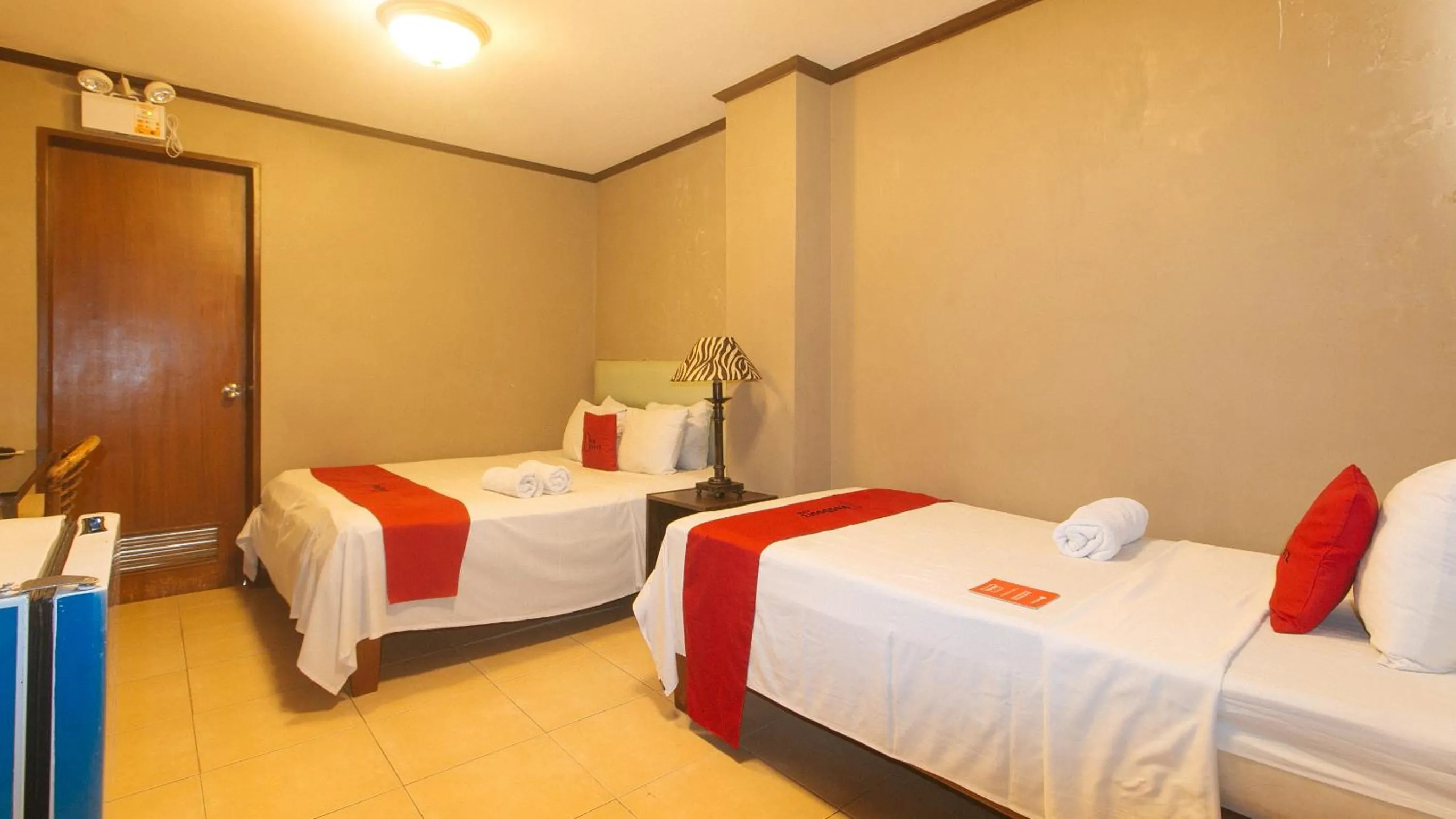 Family Room in RedDoorz Plus New Era Budget Hotel Mabolo former RedDoorz near Landers Superstore Cebu City