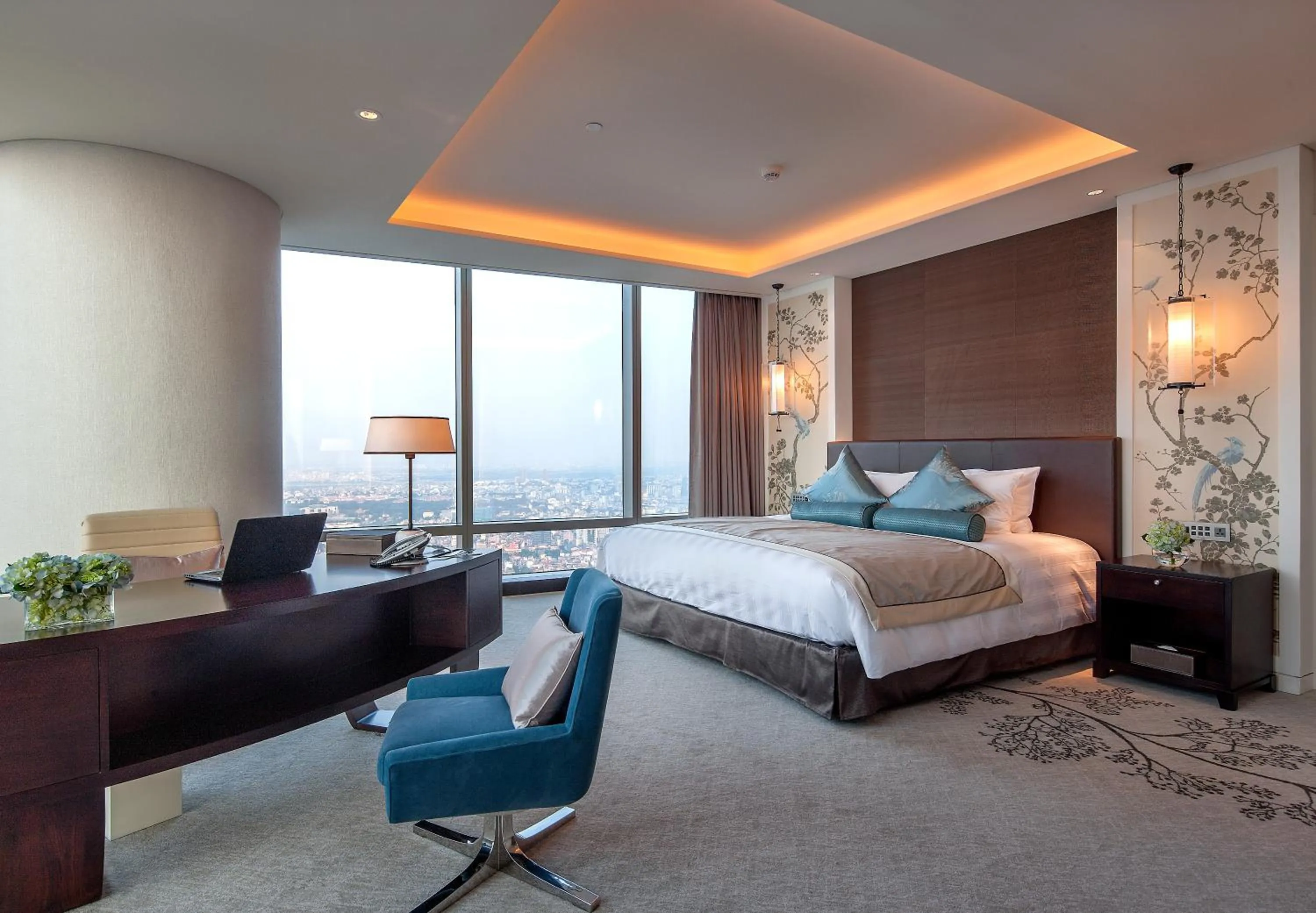 Deluxe Suite in Lotte Hotel Hanoi