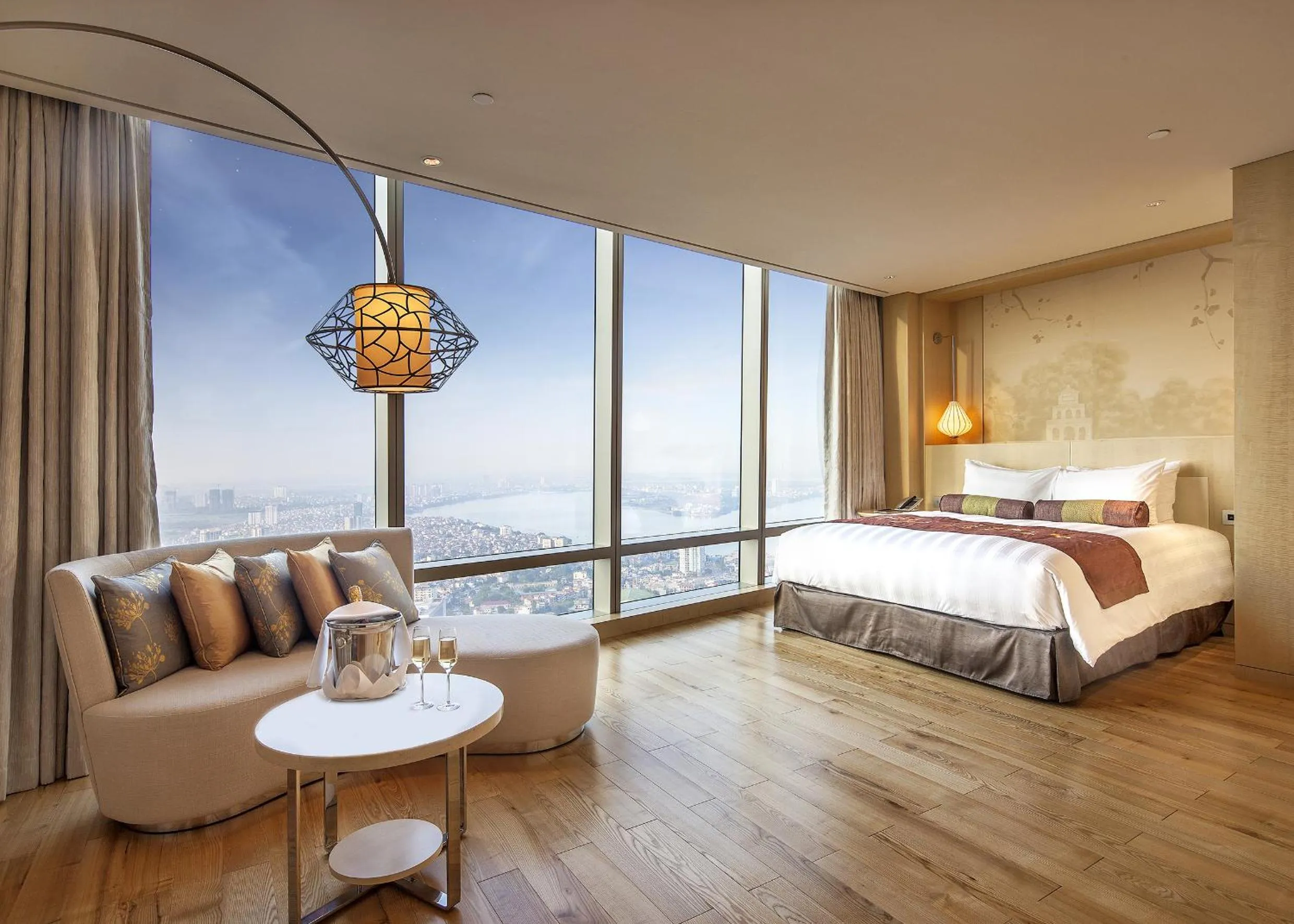 Club Junior King Suite - single occupancy in Lotte Hotel Hanoi