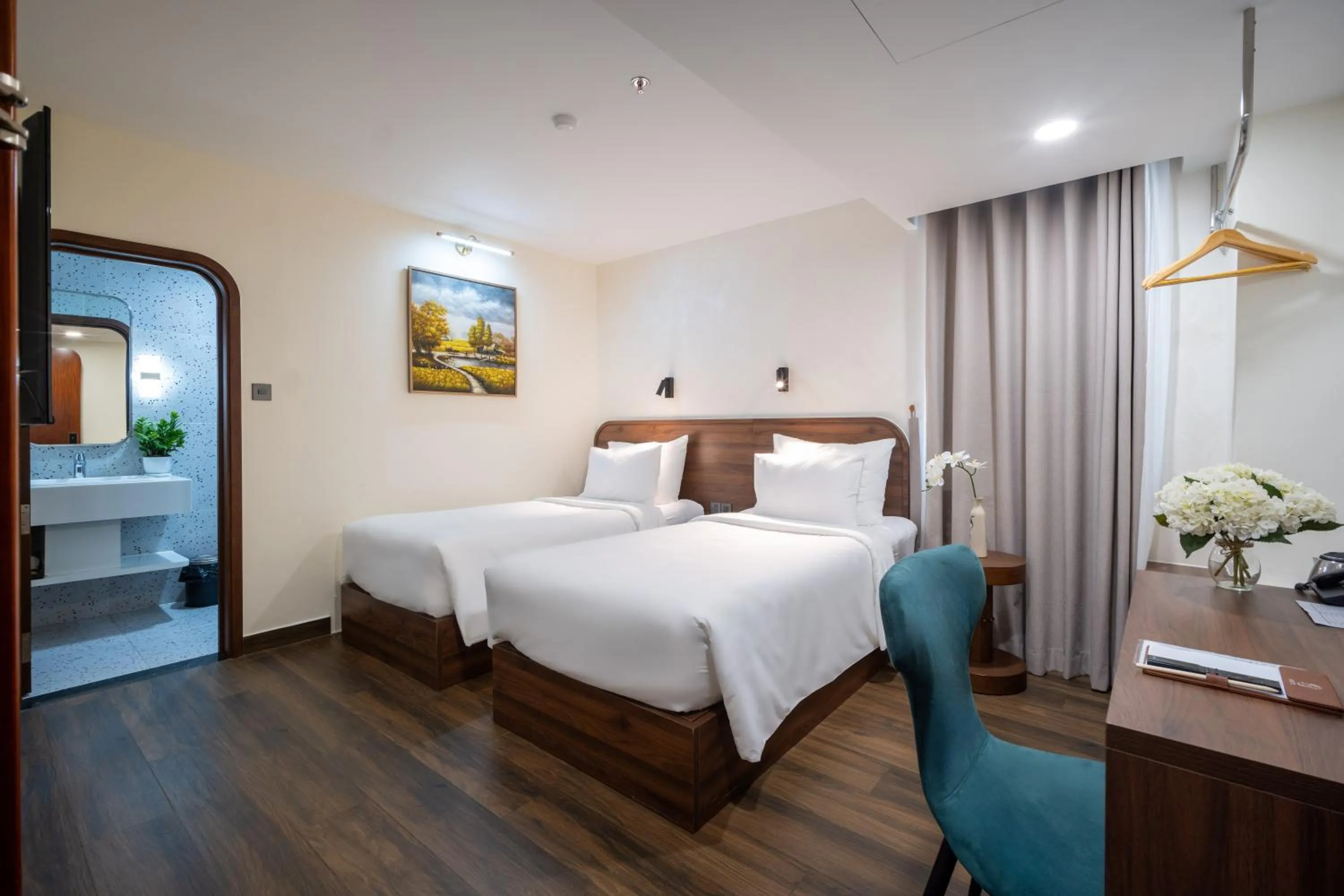 Premium Twin Room - Limited view in Hato Saigon Boutique Hotel & Rooftop