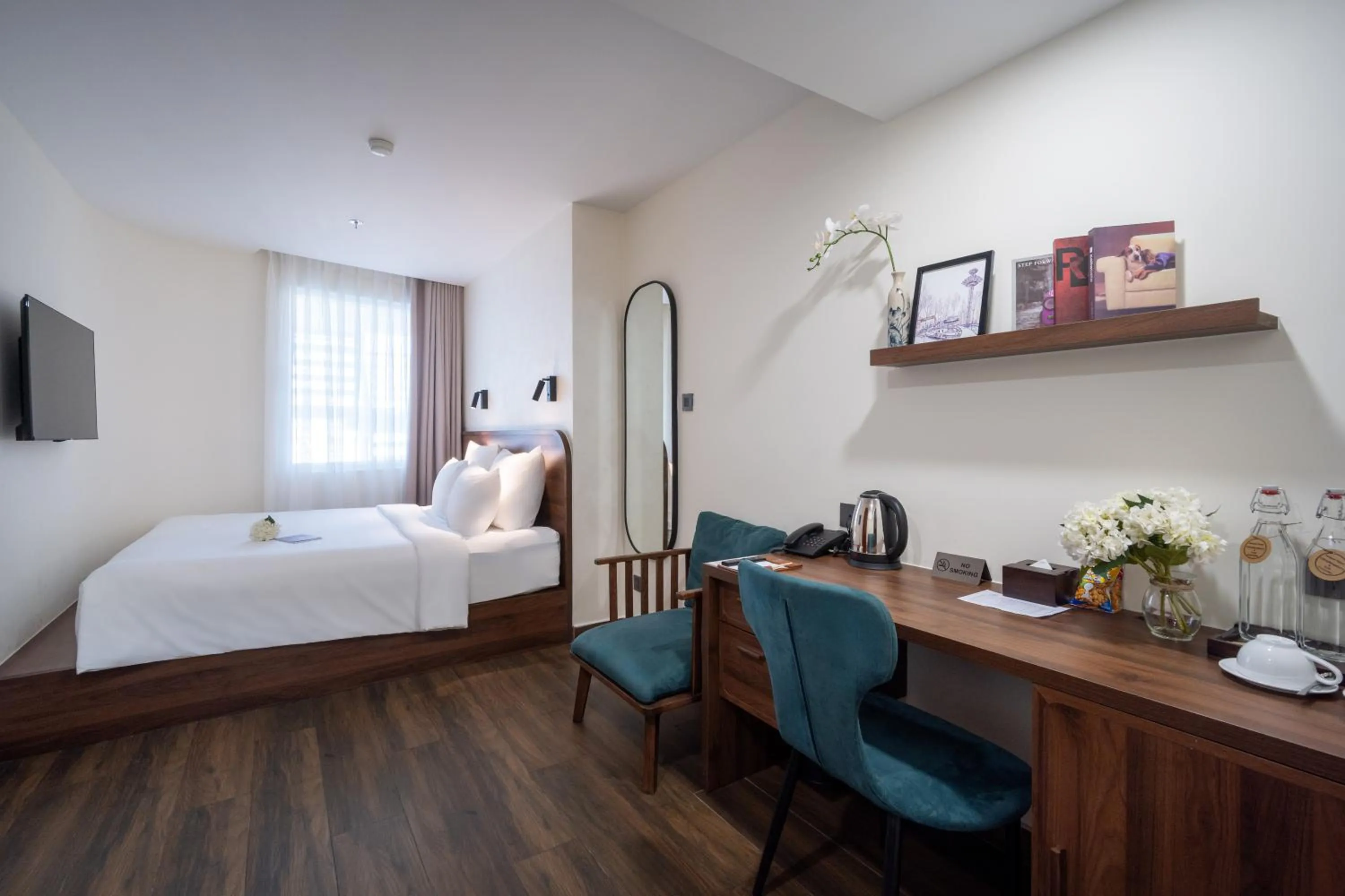 Premium King Room - Limited view in Hato Saigon Boutique Hotel & Rooftop