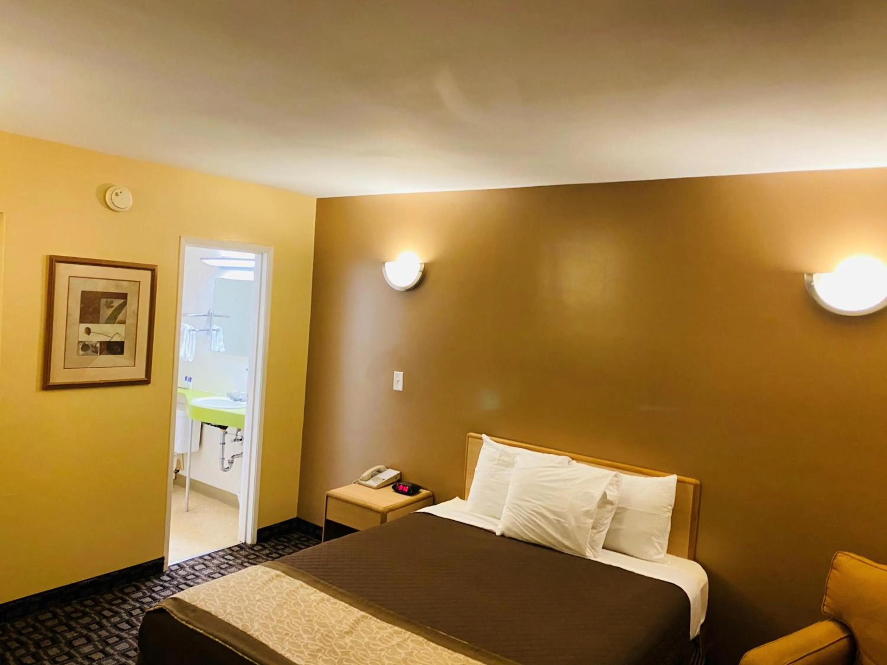 One Double Bed - Non-Smoking in M Star Hotel Mansfield