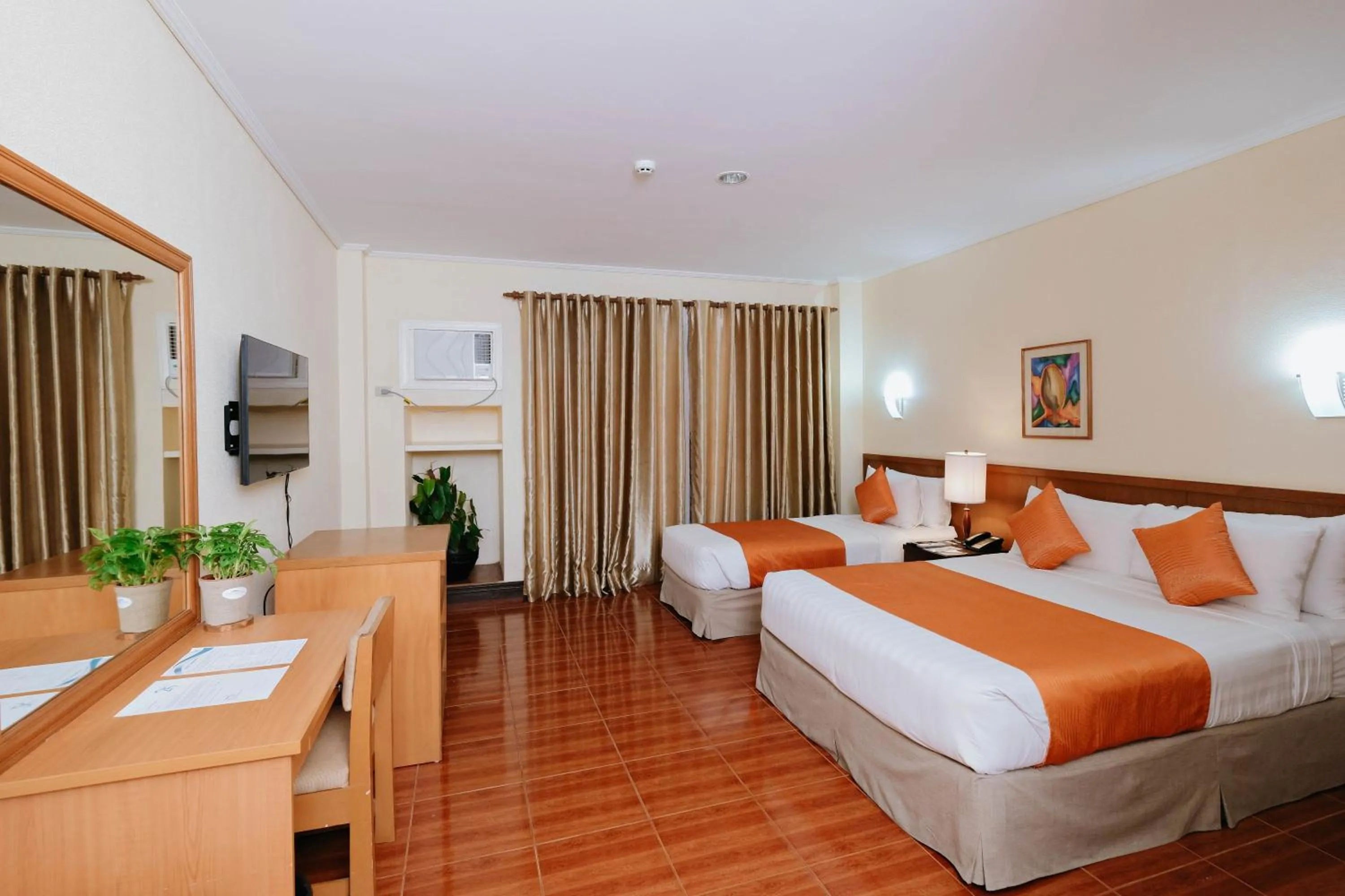 Deluxe Double Room in The Suites At Mount Malarayat