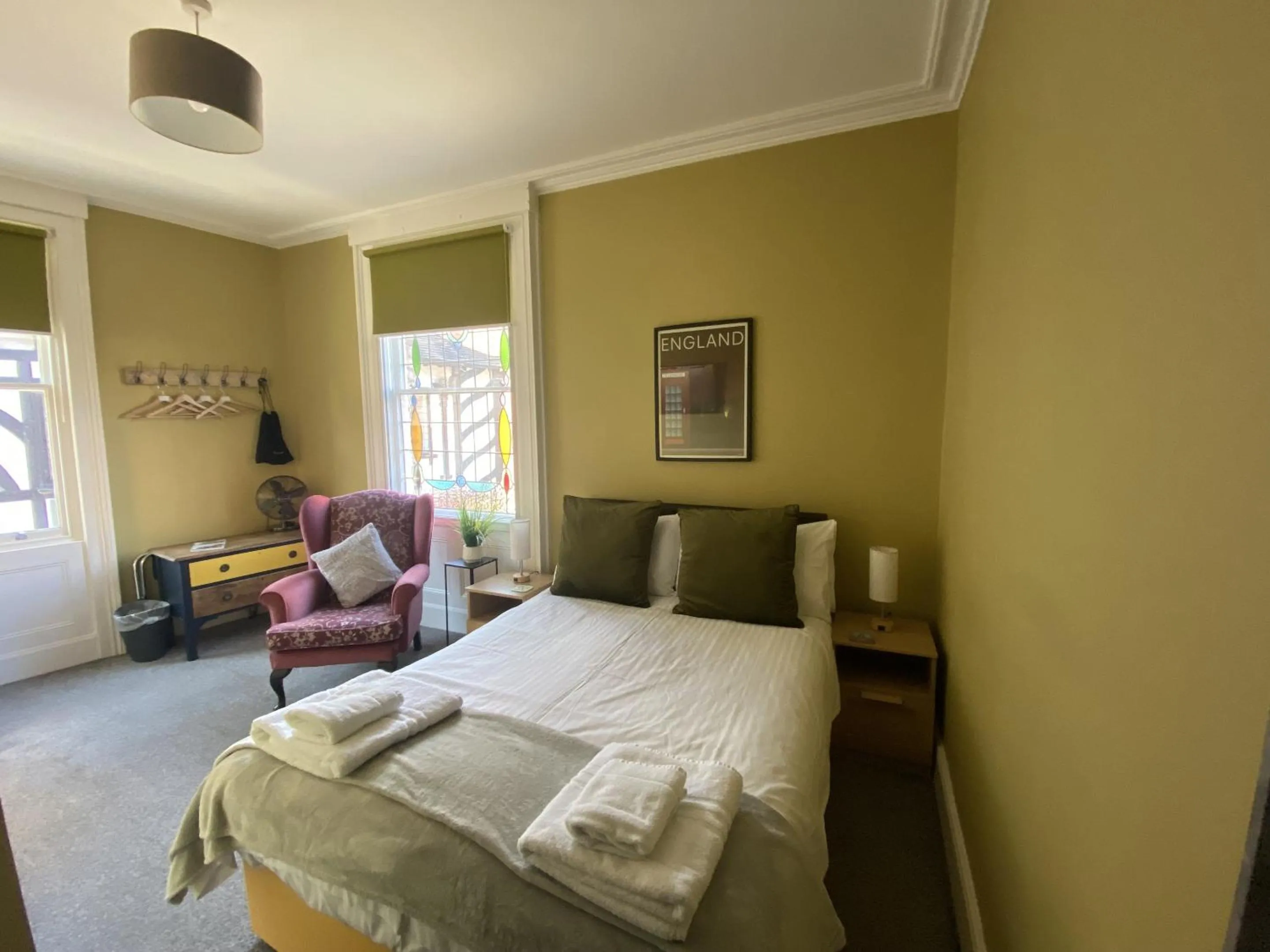 Double Room with Private Bathroom - single occupancy in Grosvenor Place Guest House