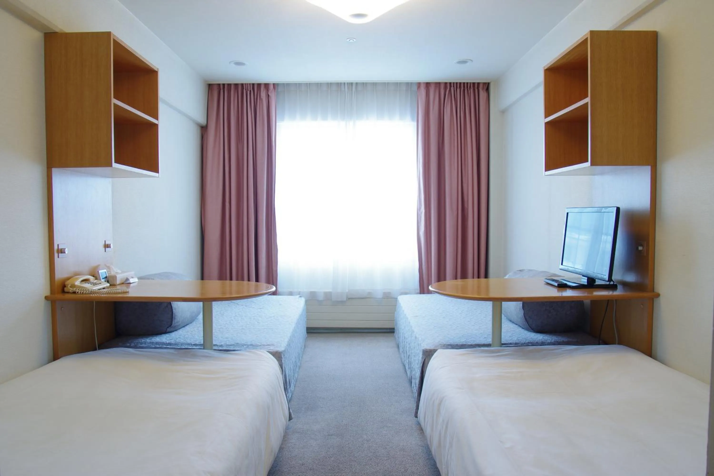 Economy Room with Shared Bathroom - Non-Smoking in Manza Kogen Hotel