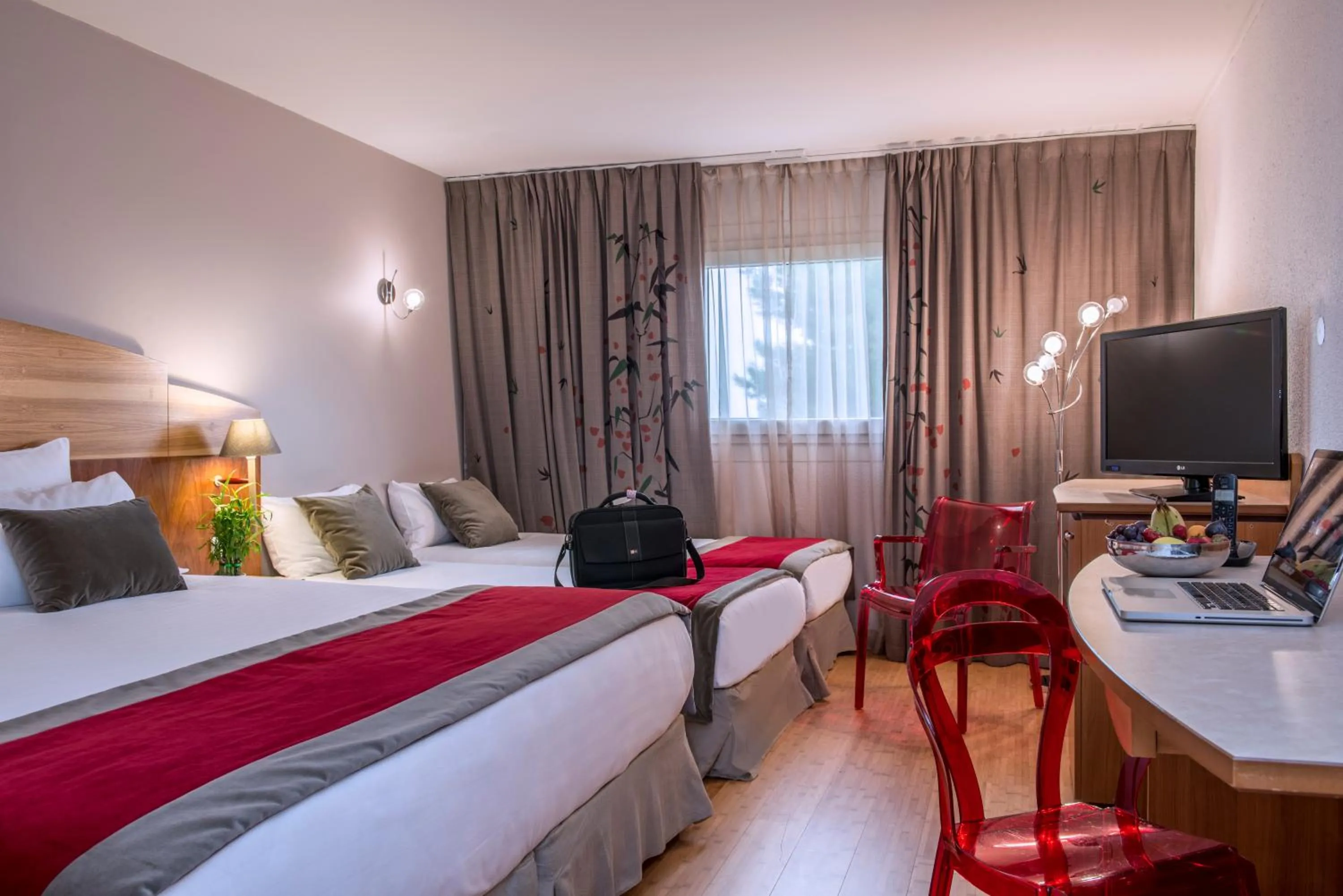 Junior Suite (4 Adults) in HÔTEL C SUITES chambres spacieuses