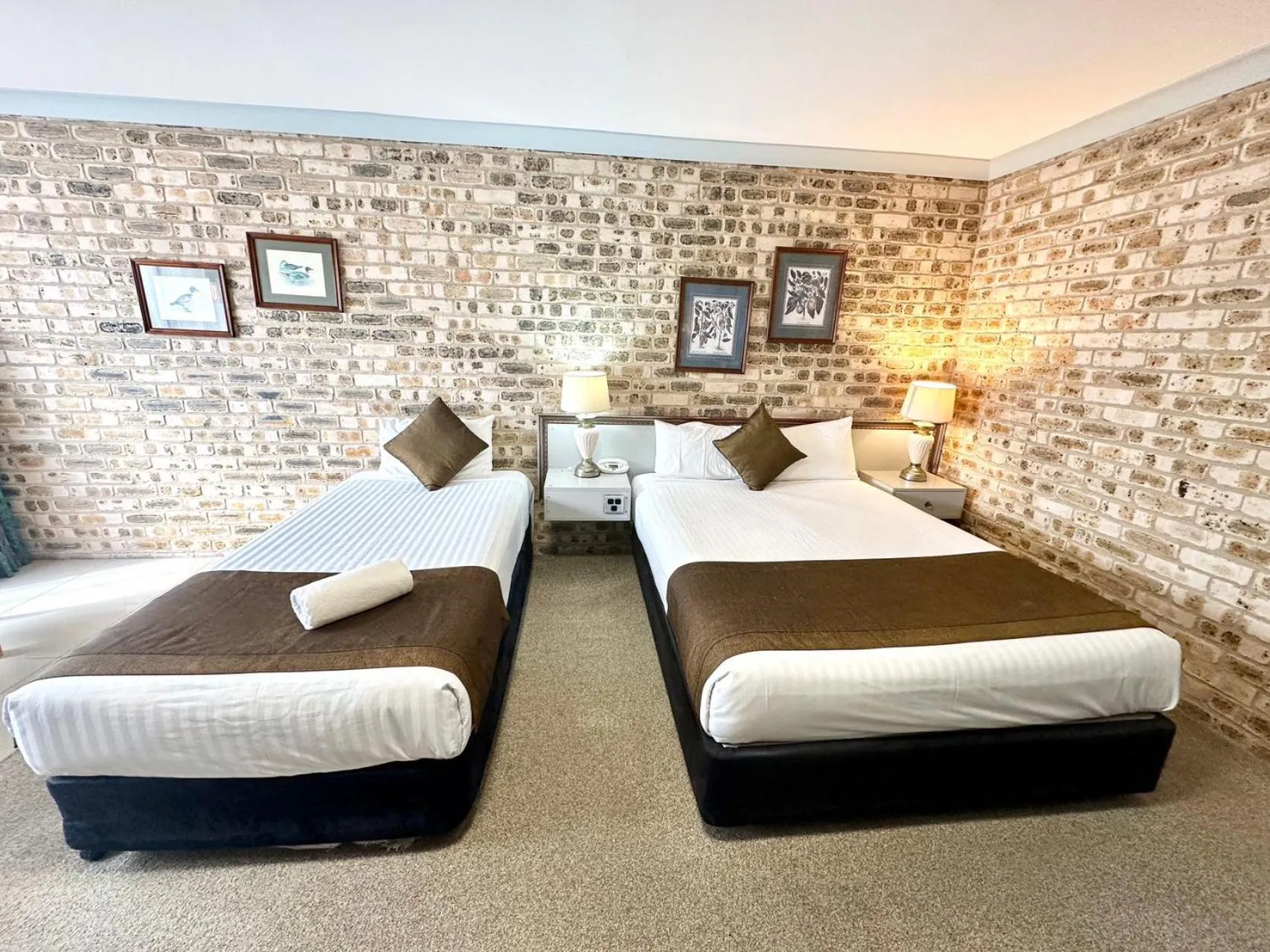 Double or Twin Room with Garden View in Sir Francis Drake