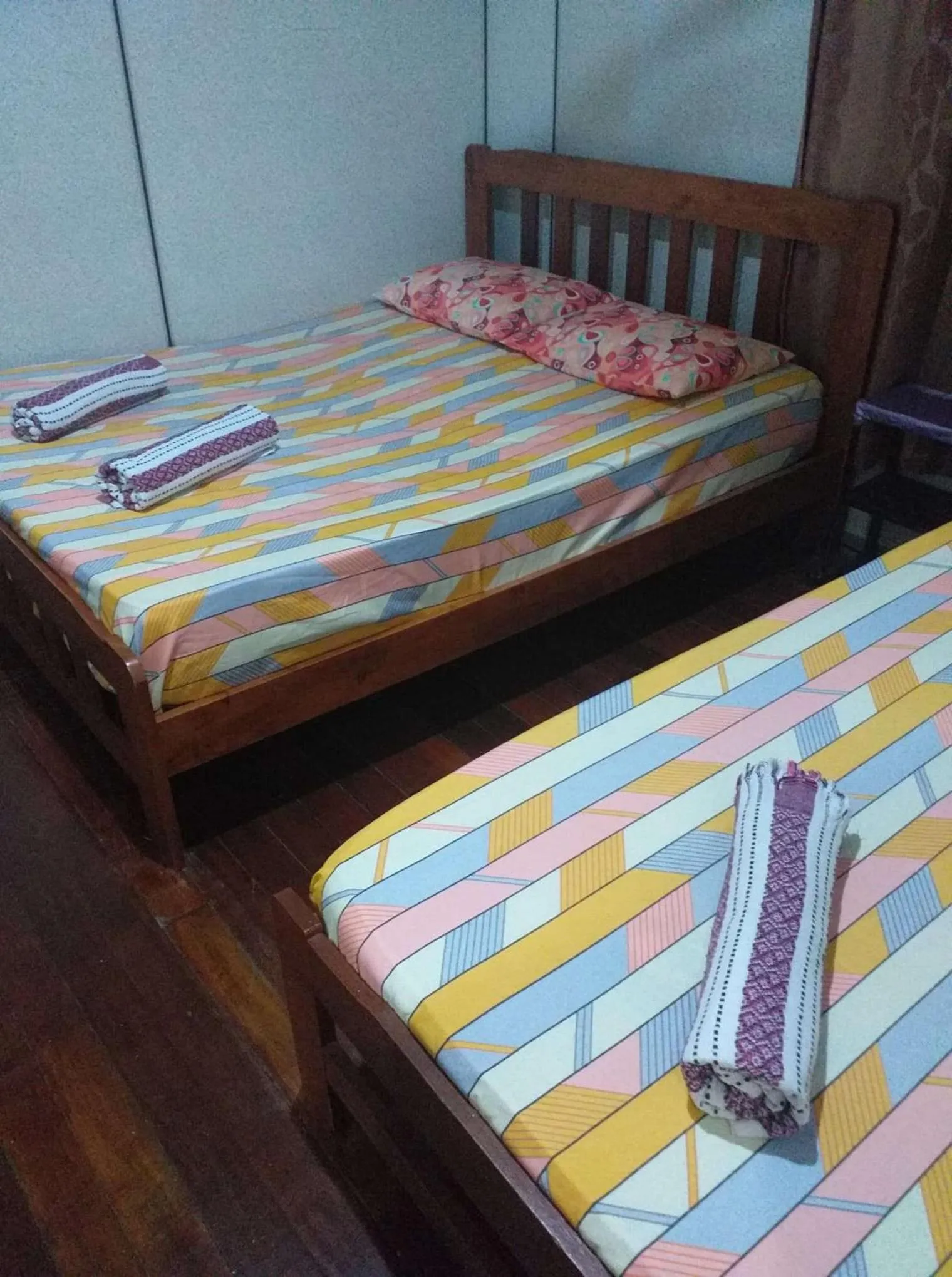 Budget Twin Room in Discovery Youth Hostel Malacca