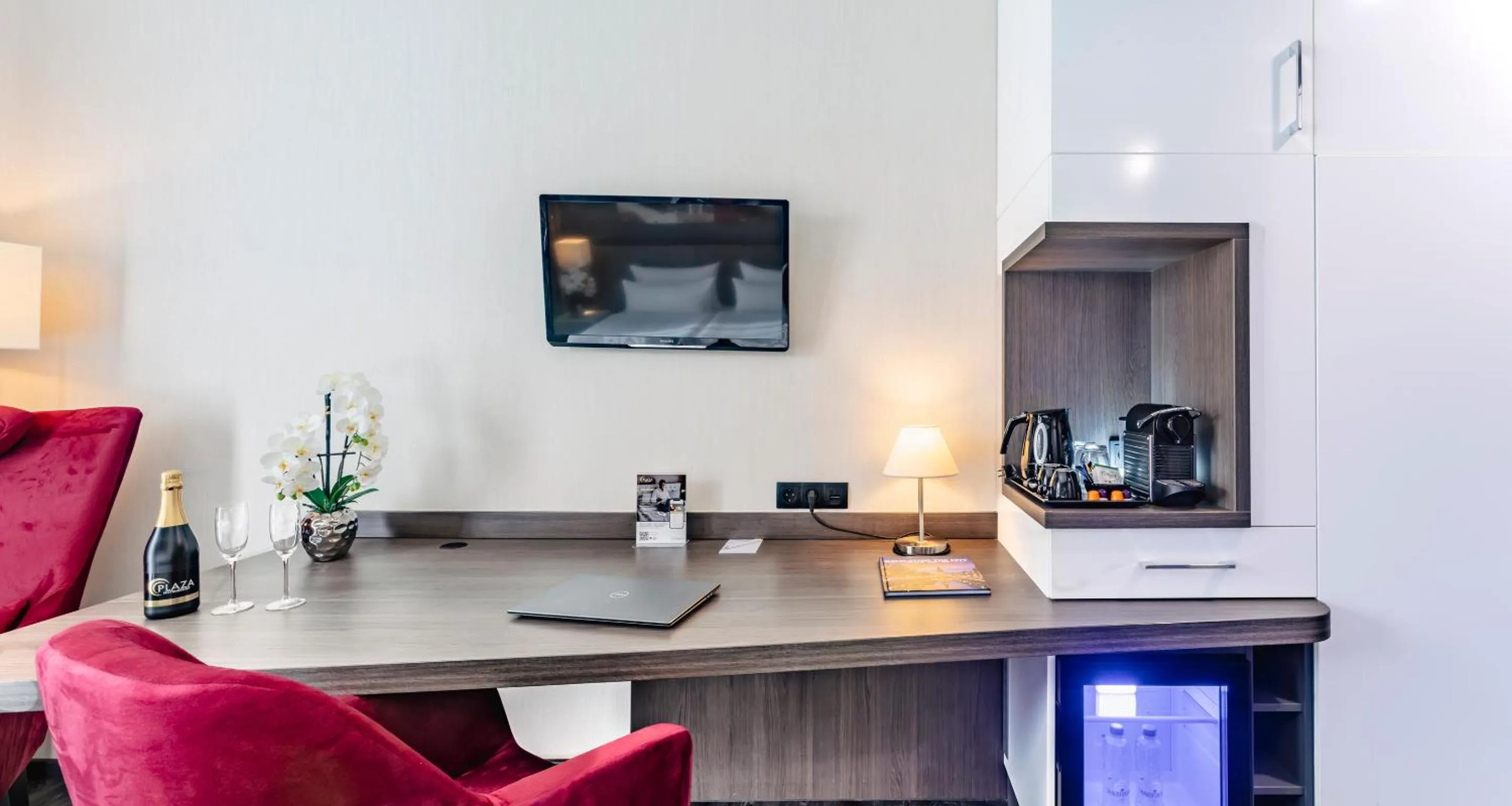 Superior Single Room in PLAZA Premium Grand Winston