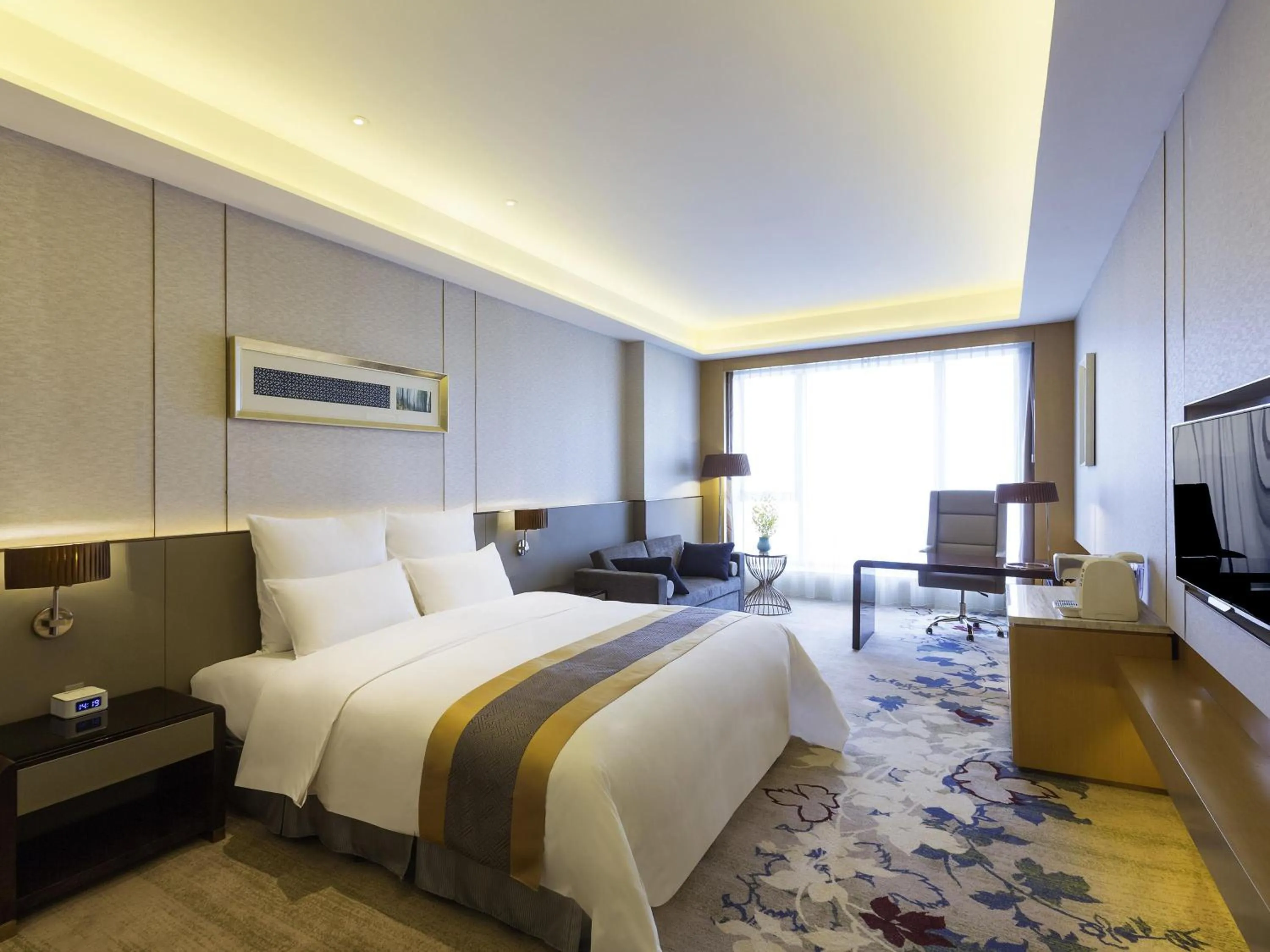 Executive Queen Room in Pullman Changshu Leeman