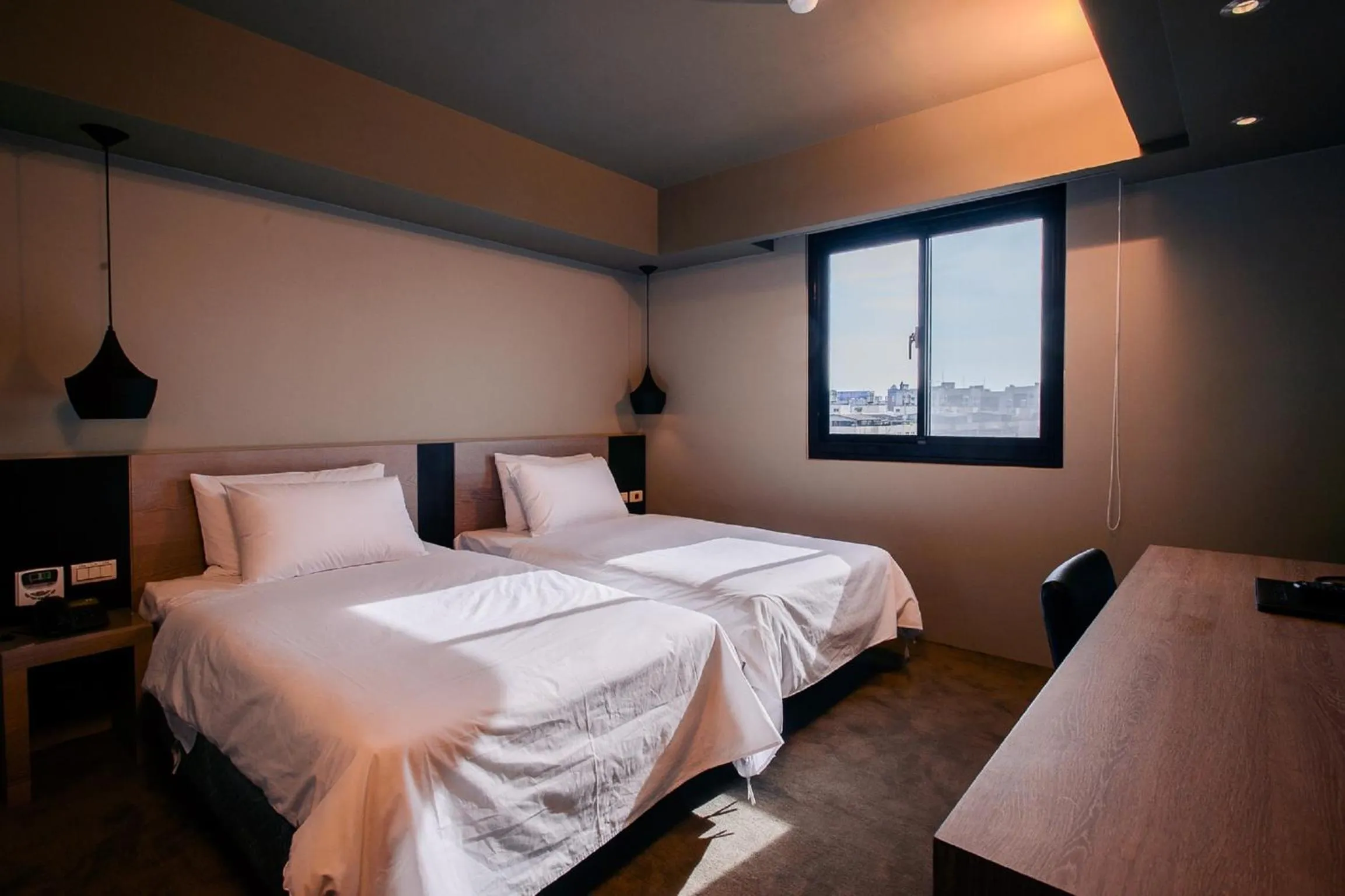 Twin Room in Kiwi Express Hotel - Jiuru Rd