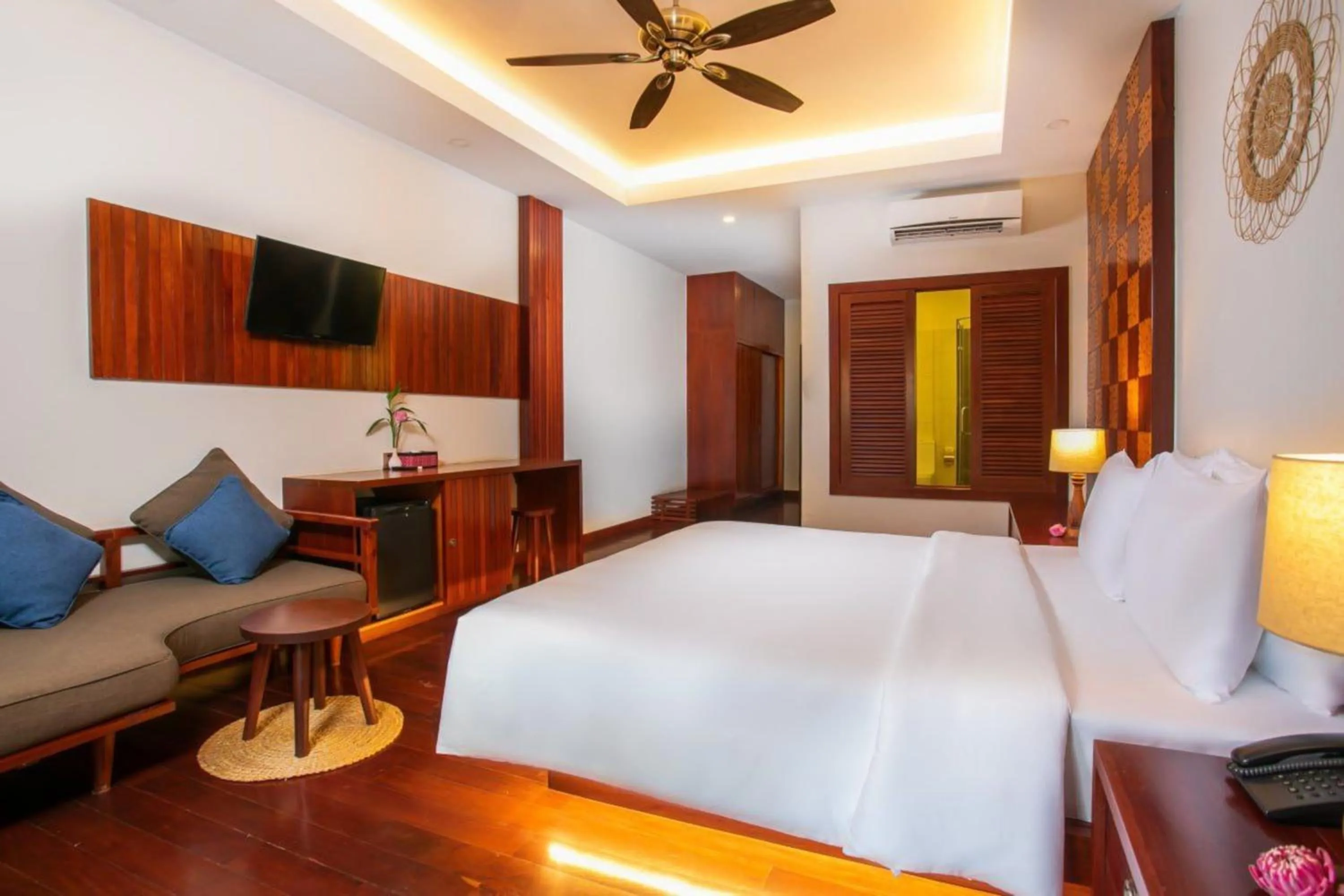 Deluxe Double Room in Mera Residence