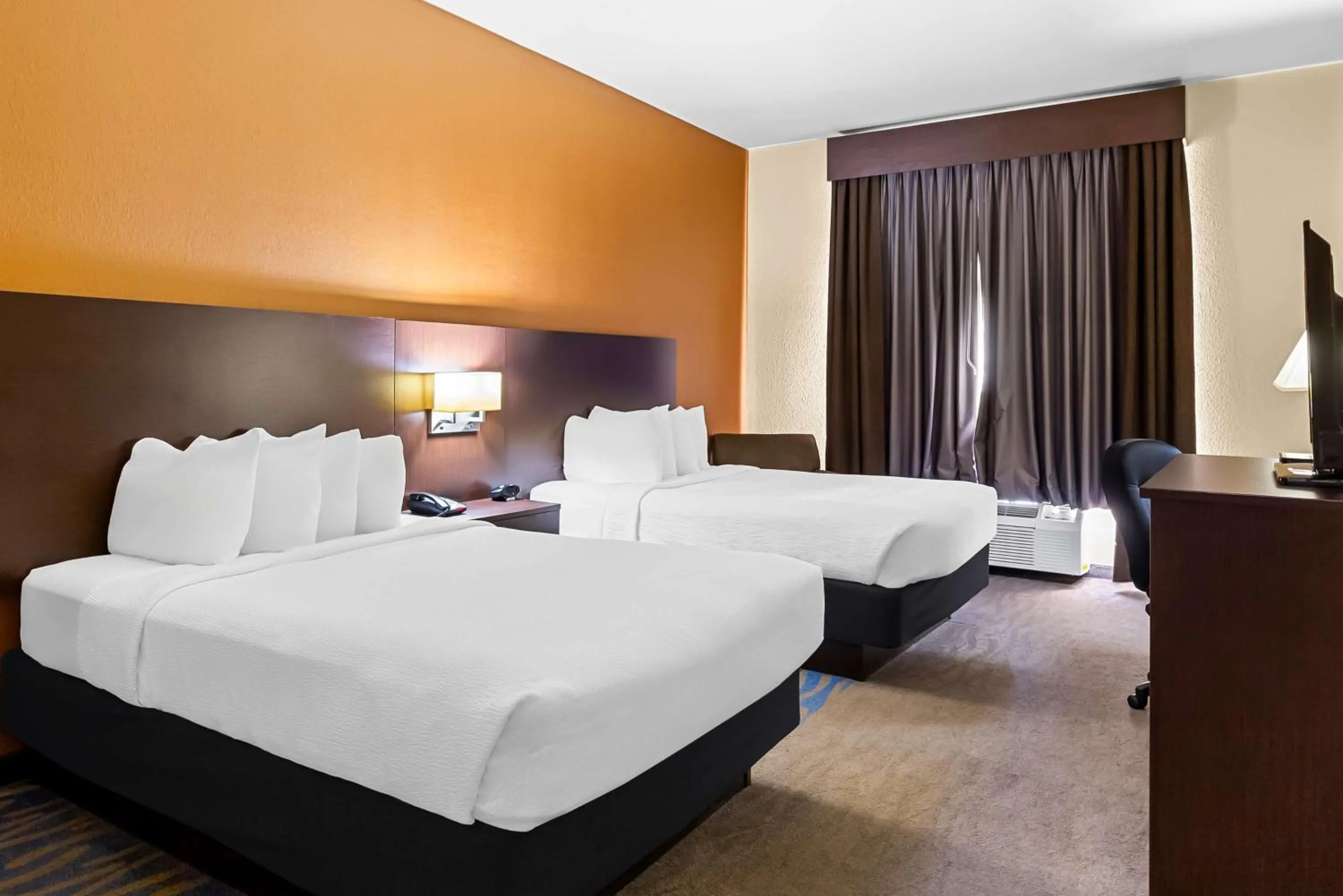 Family Suite in Best Western St. Louis Airport North Hotel & Suites