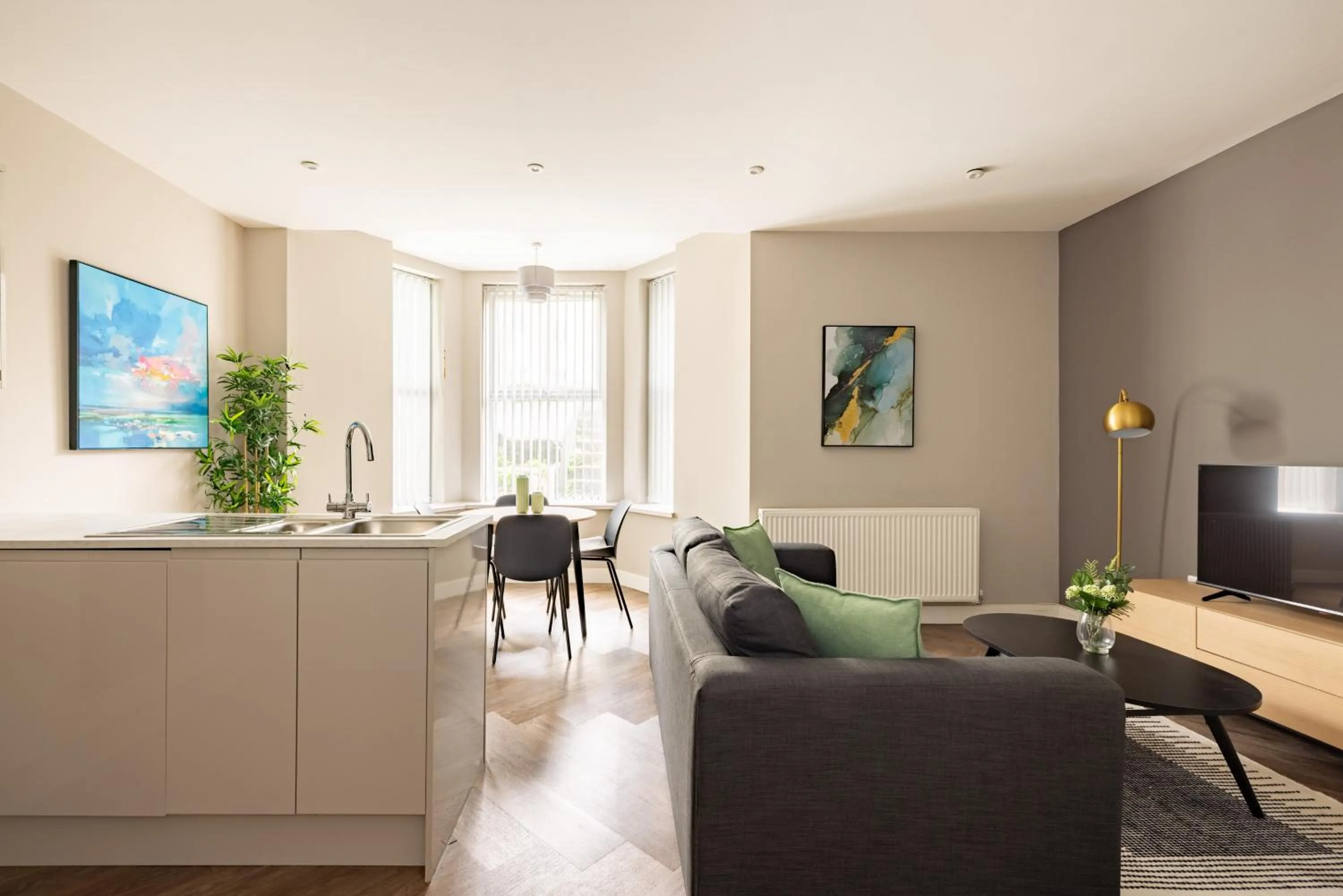 Superior One Bedroom Apartment in Charles Hope Plymouth