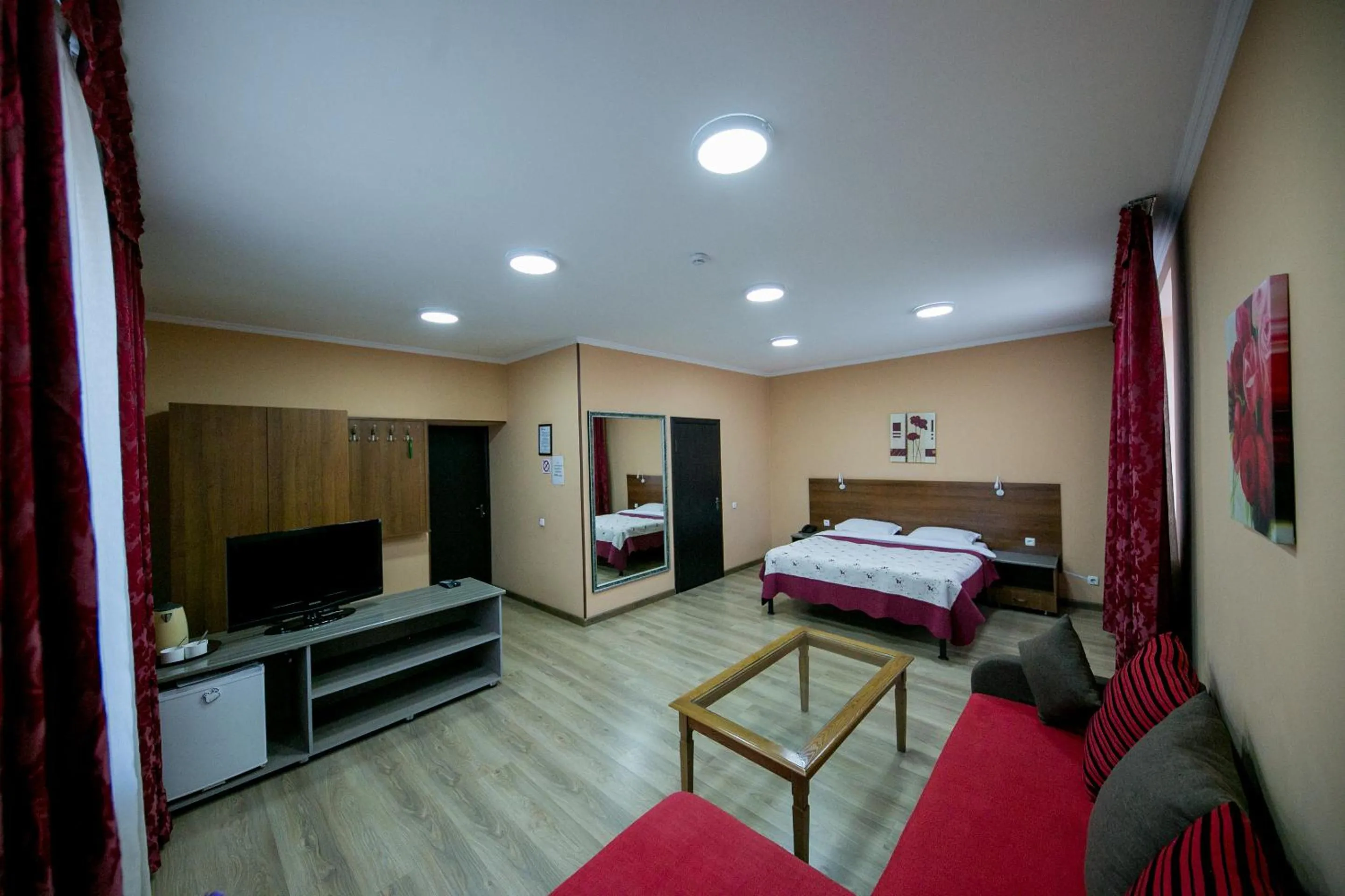 Deluxe Double Room in Hotel Flagman