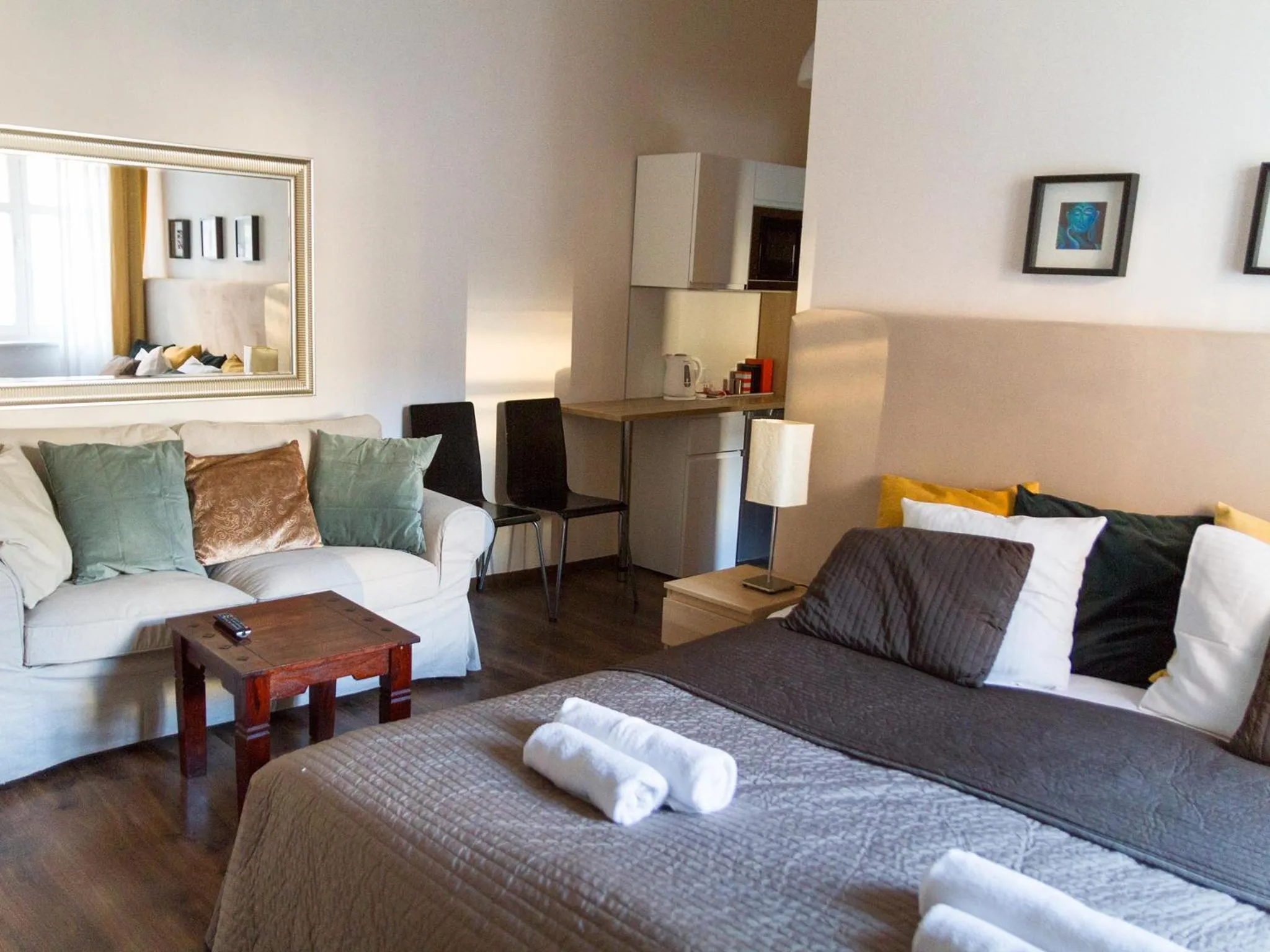 Standard Studio in Lounge Apartments